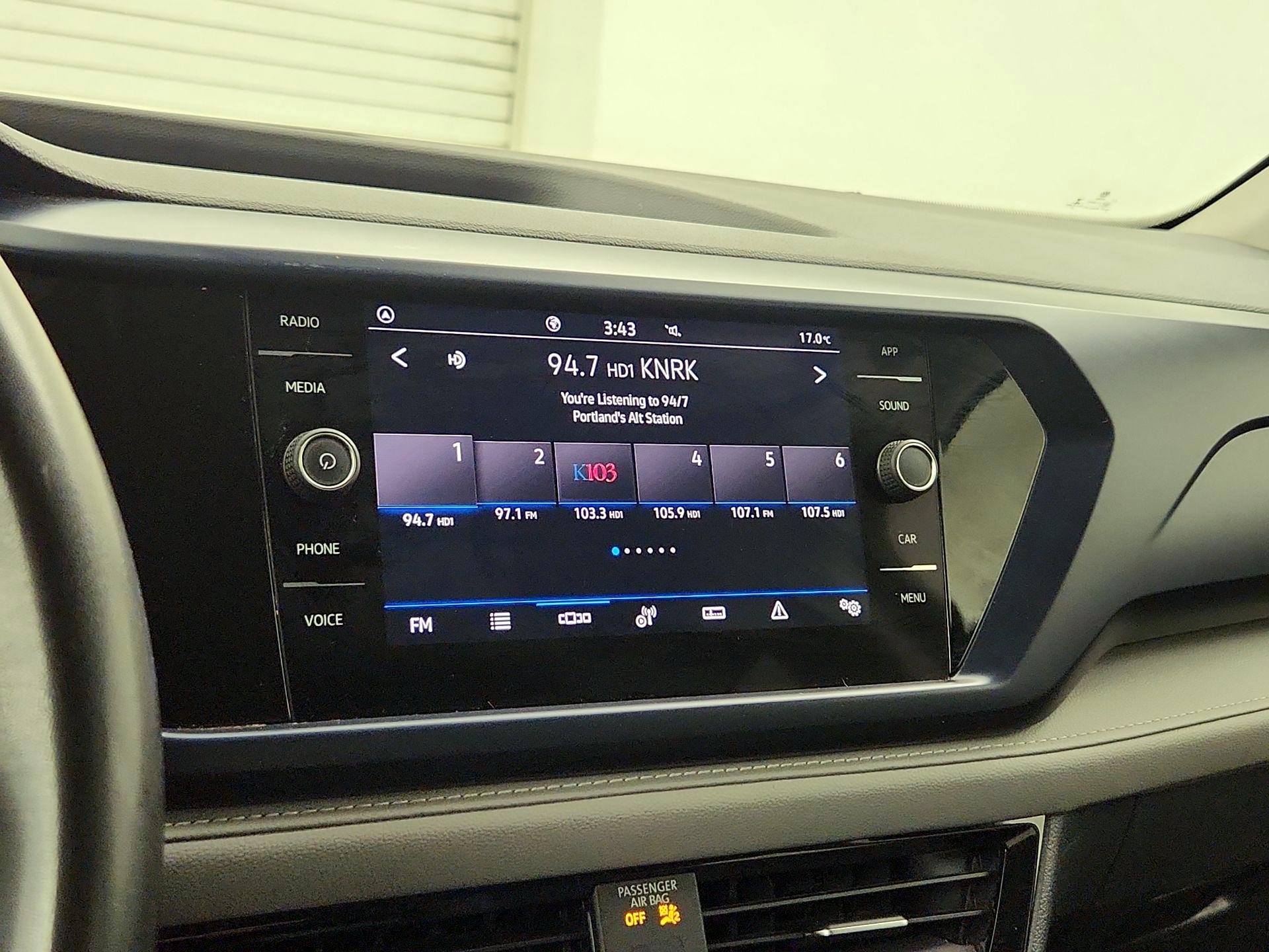 Thumbnail: 2023 Volkswagen Taos - 15