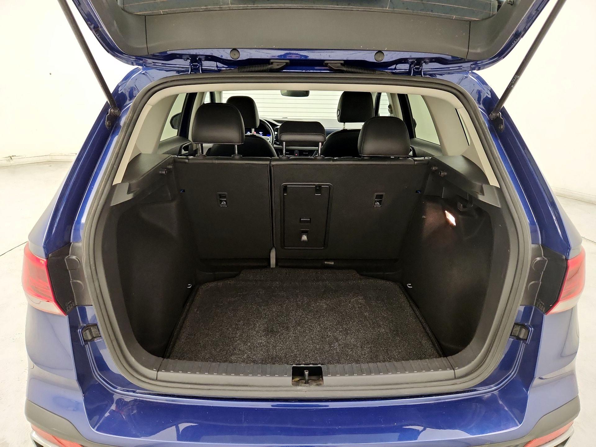 Thumbnail: 2023 Volkswagen Taos - 19