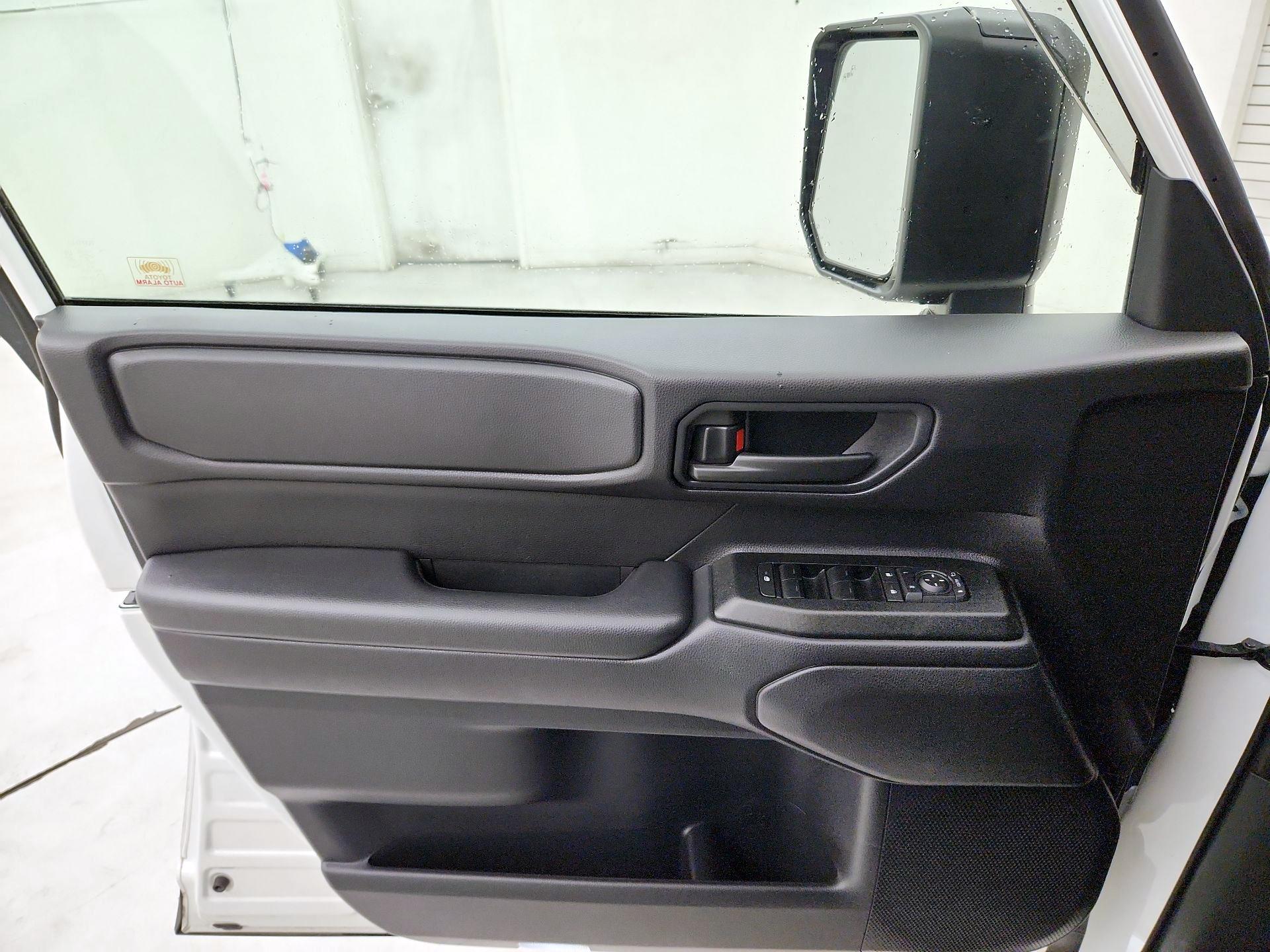 Thumbnail: 2025 Toyota Land Cruiser - 12