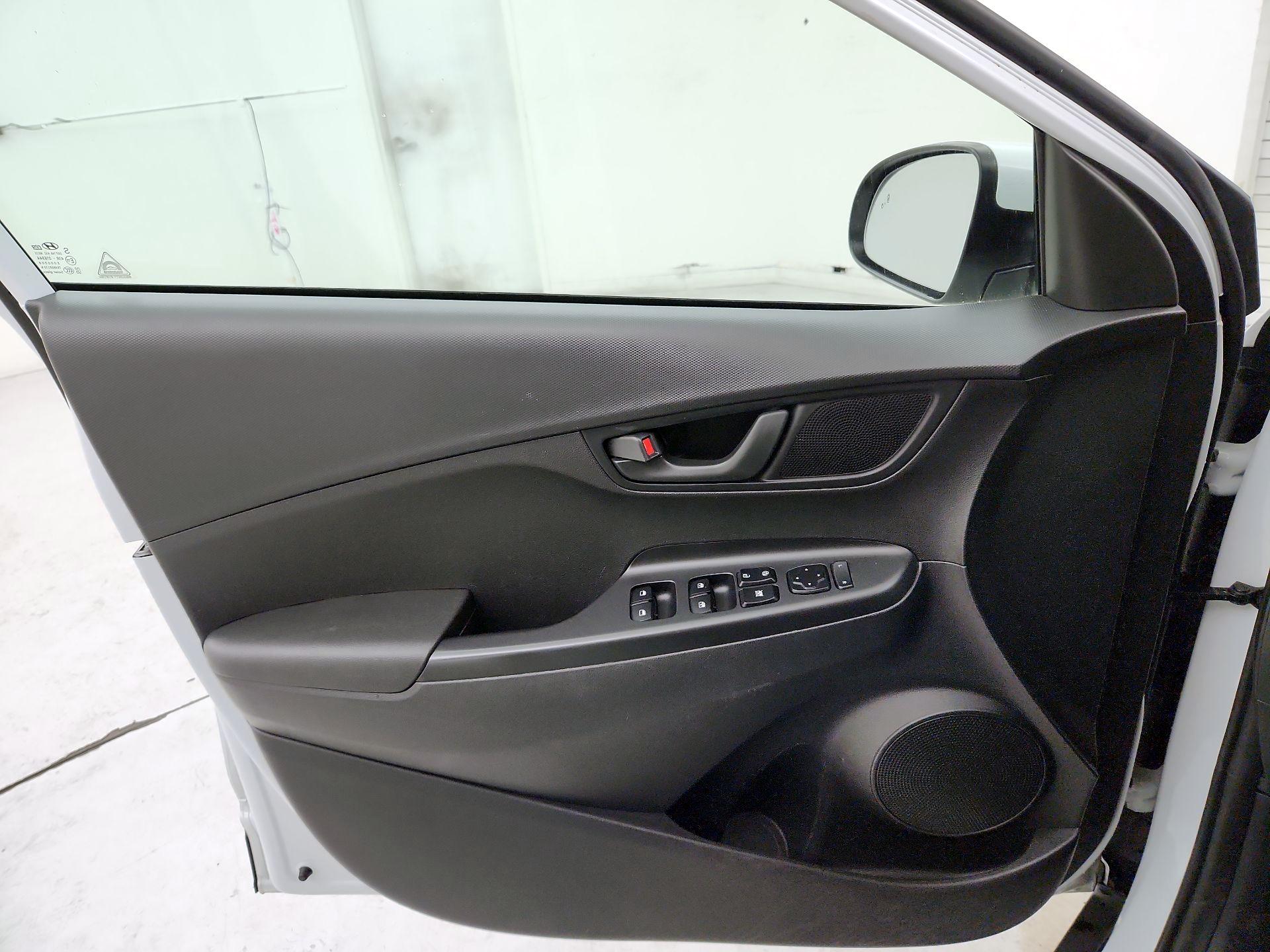 Thumbnail: 2019 Hyundai Kona - 12