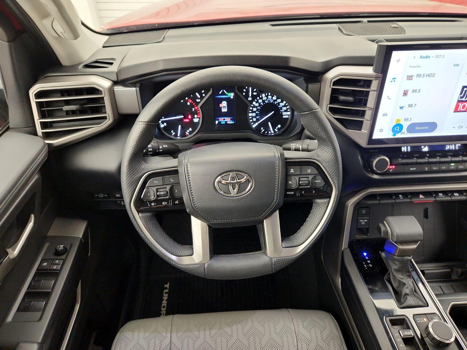Thumbnail: 2022 Toyota Tundra - 10