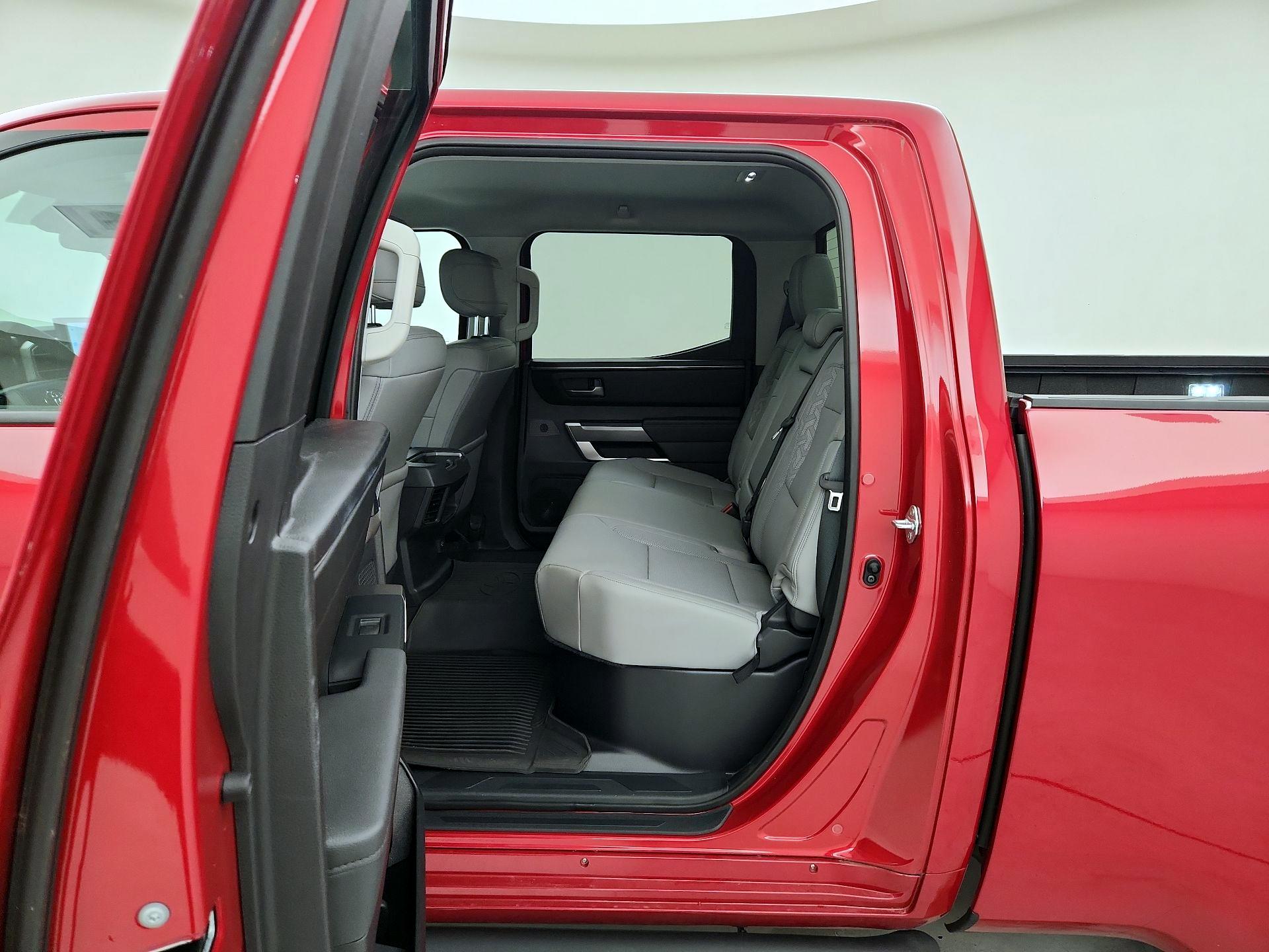 Thumbnail: 2022 Toyota Tundra - 19