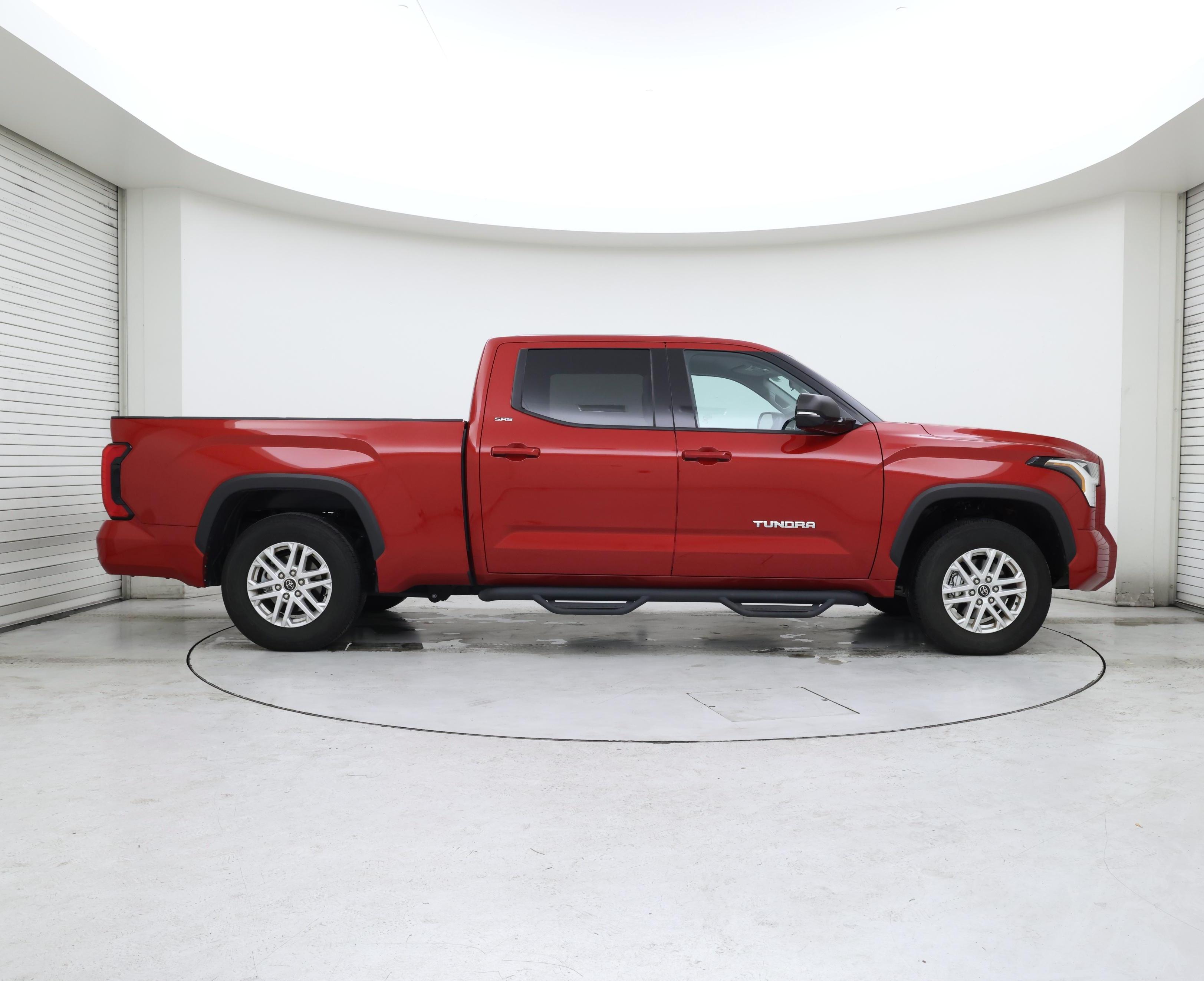 Thumbnail: 2022 Toyota Tundra - 7
