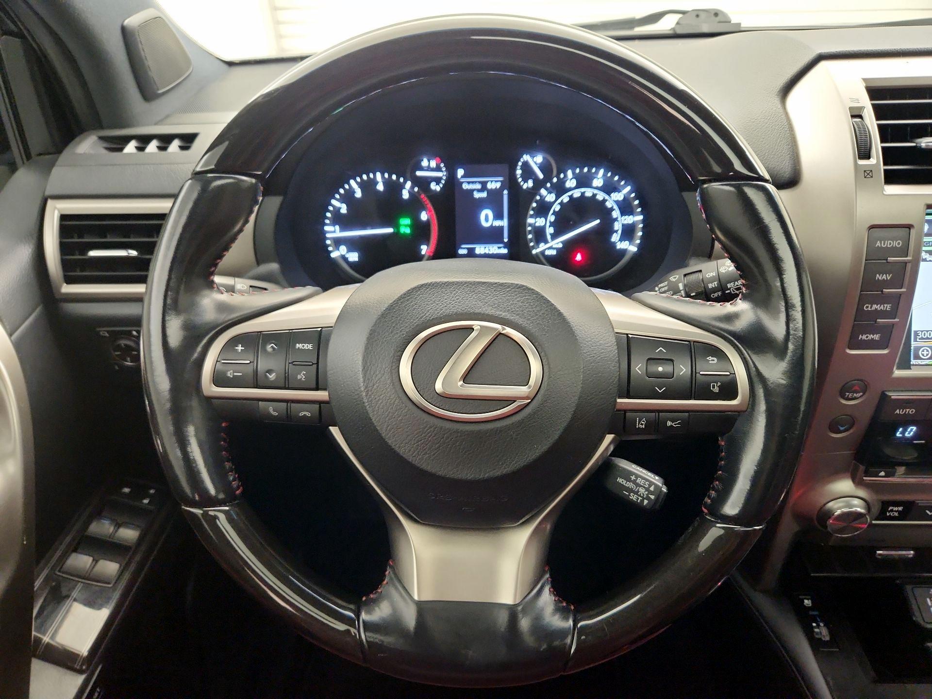 Thumbnail: 2021 Lexus GX - 10