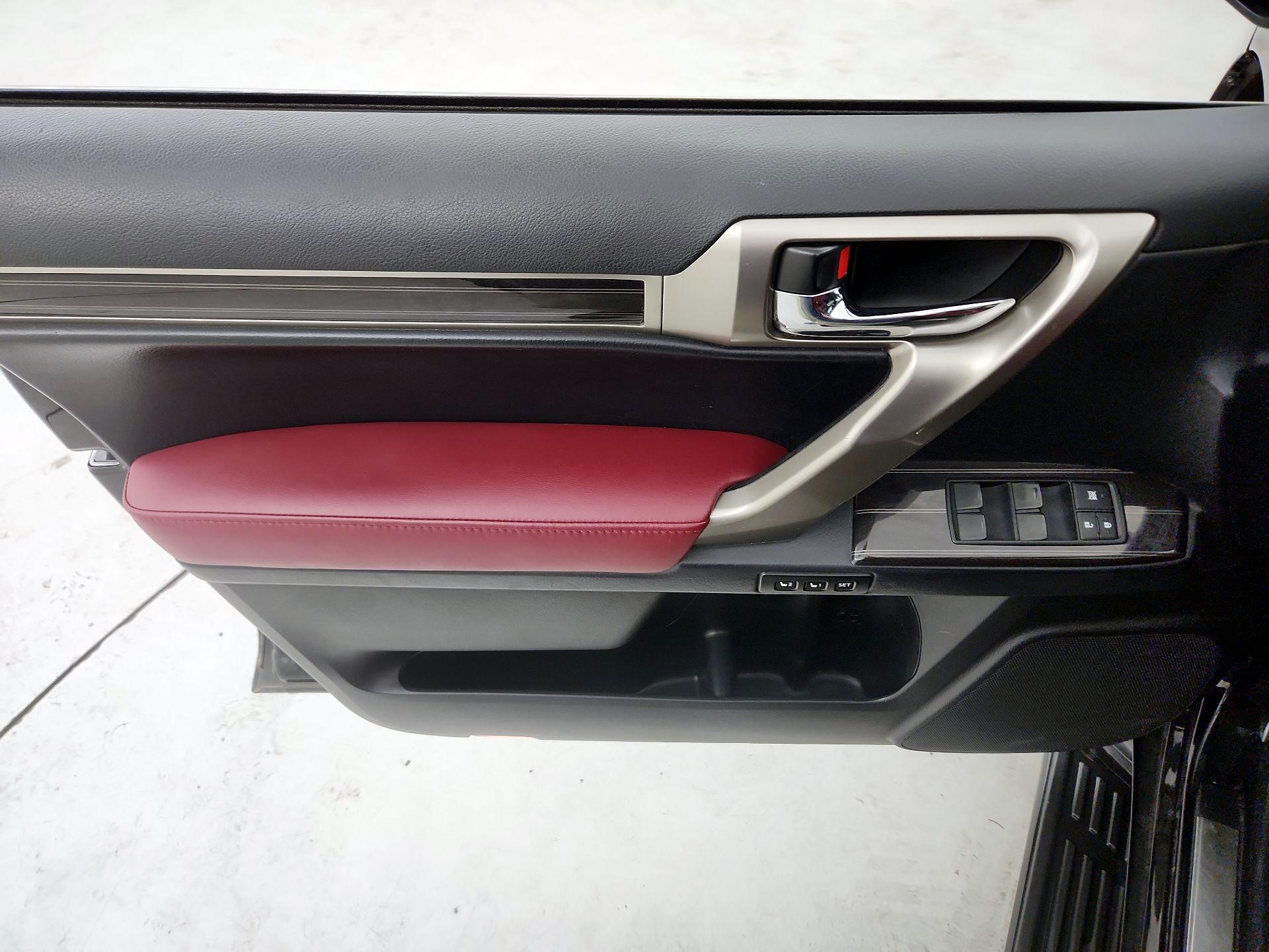 Thumbnail: 2021 Lexus GX - 12