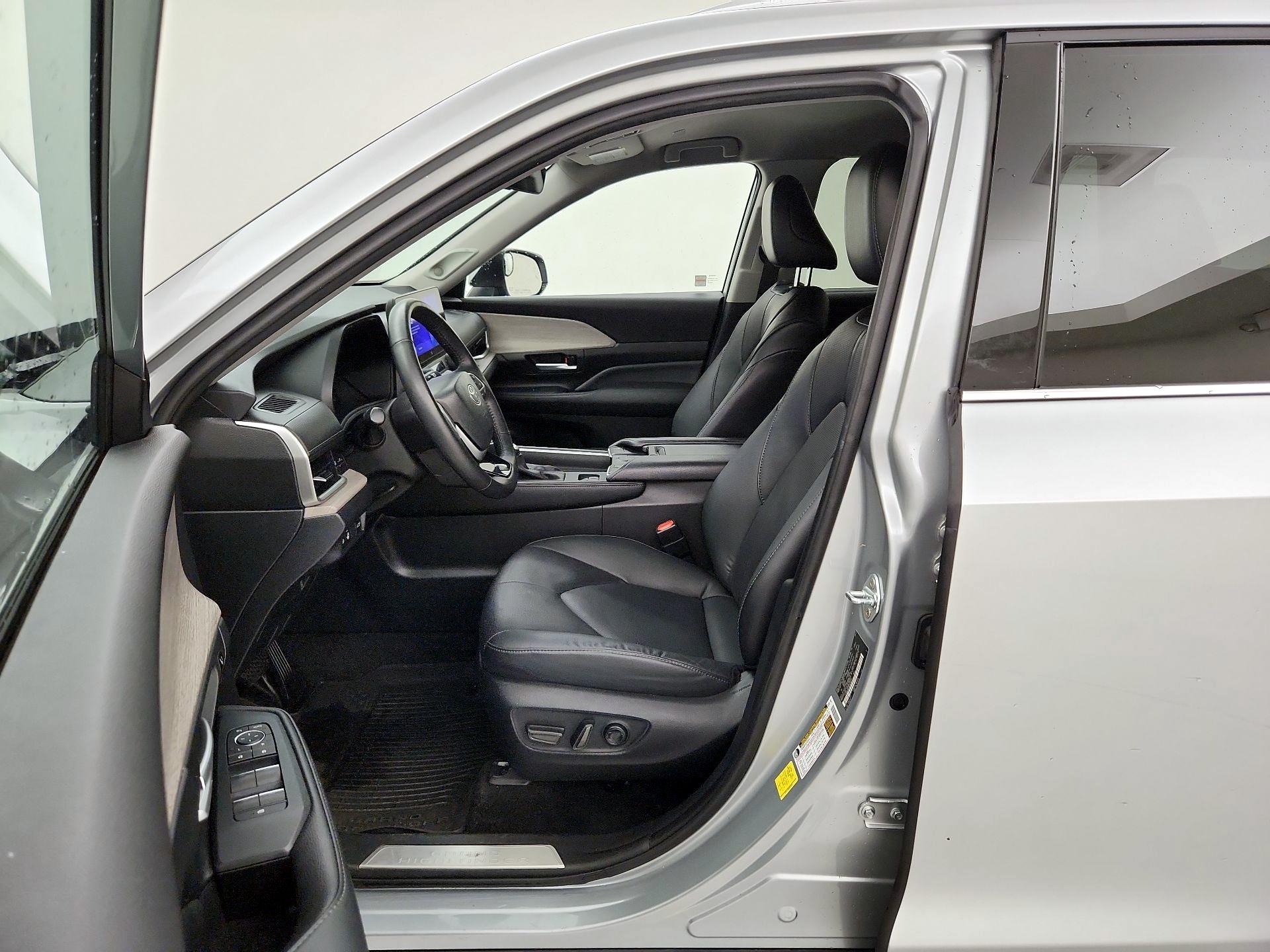 Thumbnail: 2024 Toyota Grand Highlander - 11