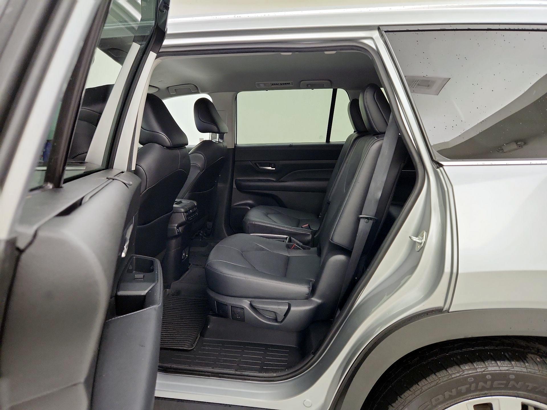 Thumbnail: 2024 Toyota Grand Highlander - 19