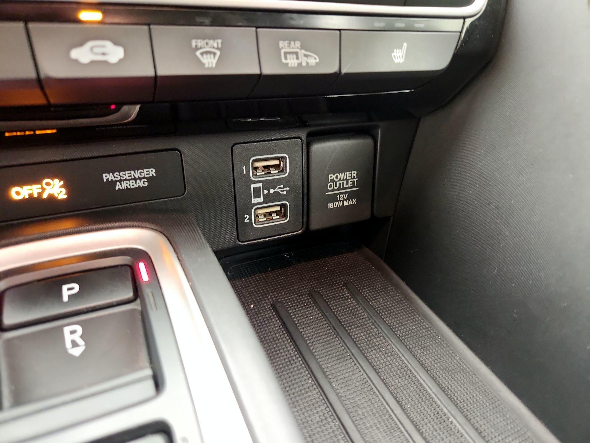 Thumbnail: 2019 Honda Insight - 19