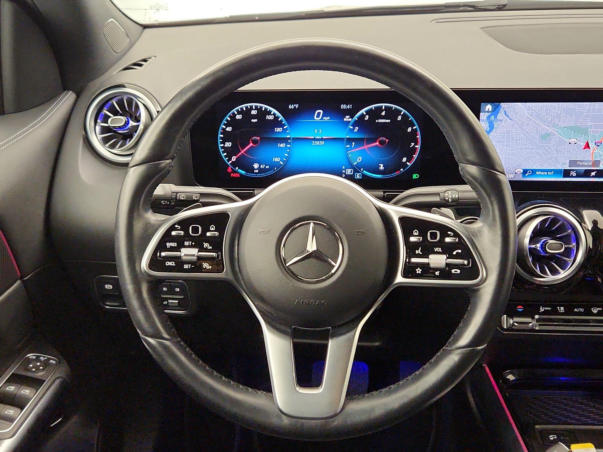 Thumbnail: 2023 Mercedes-Benz GLA - 10
