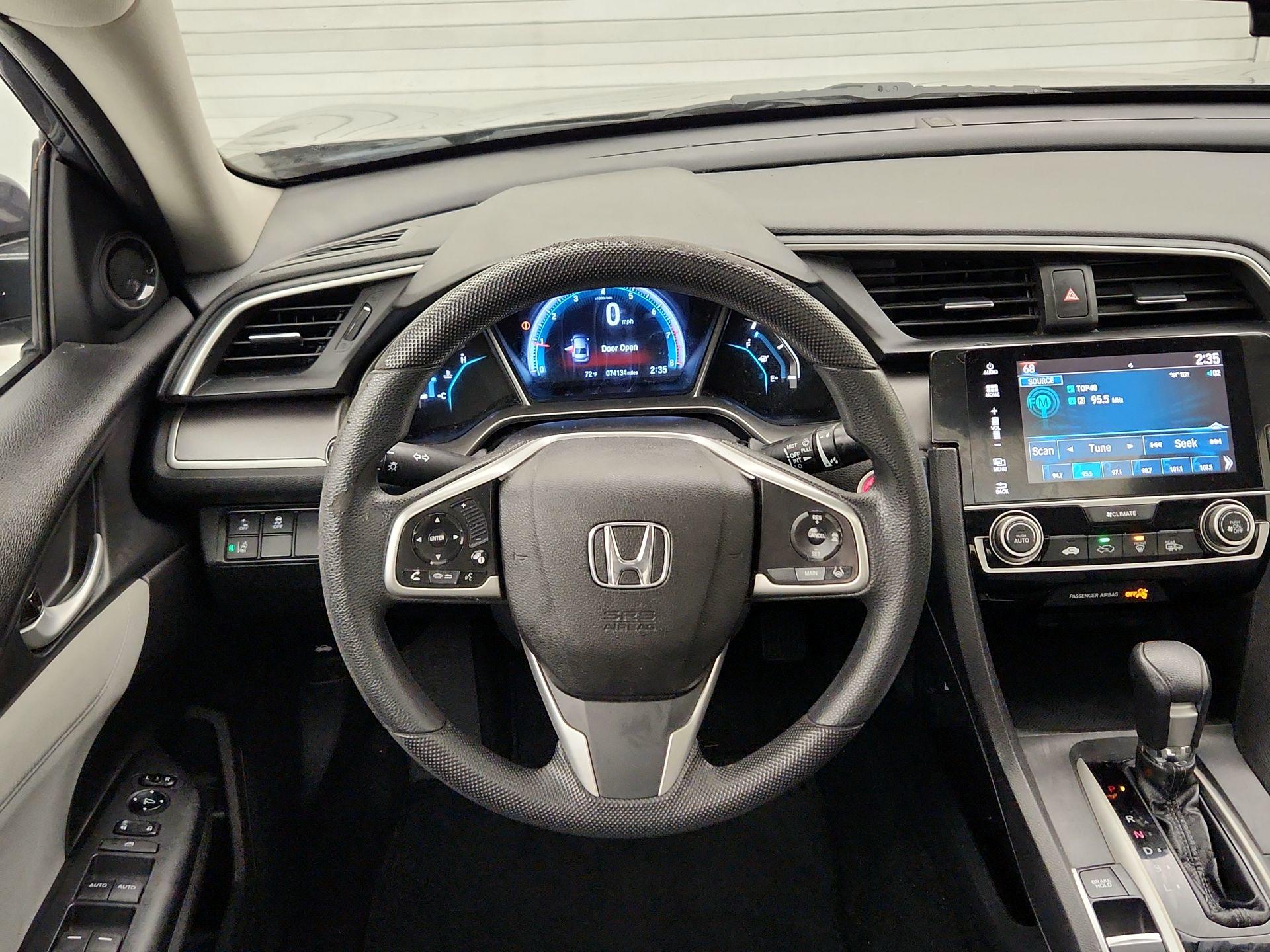 Thumbnail: 2016 Honda Civic - 10