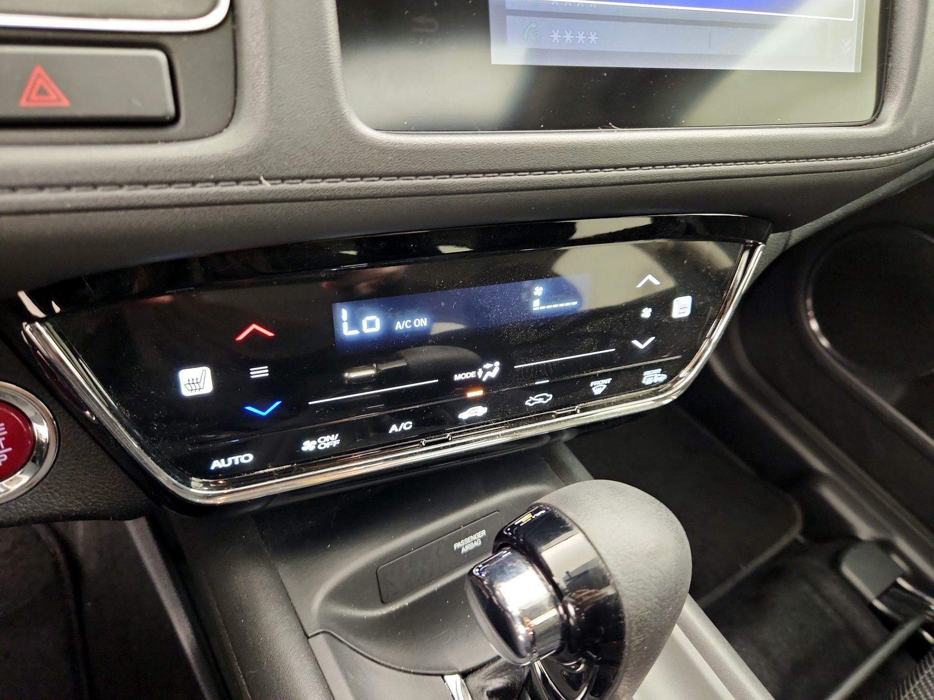 Thumbnail: 2016 Honda HR-V - 16