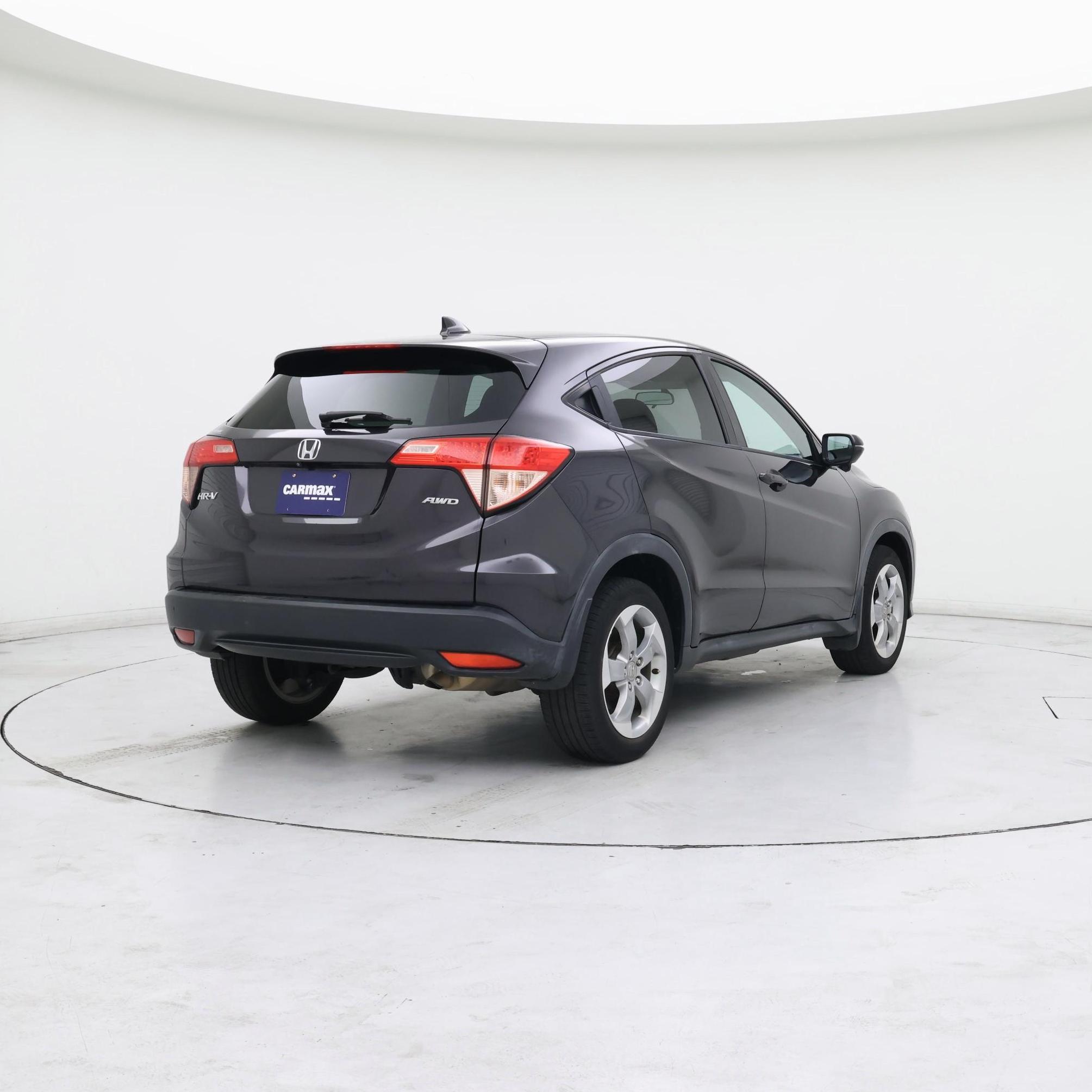 Thumbnail: 2016 Honda HR-V - 8