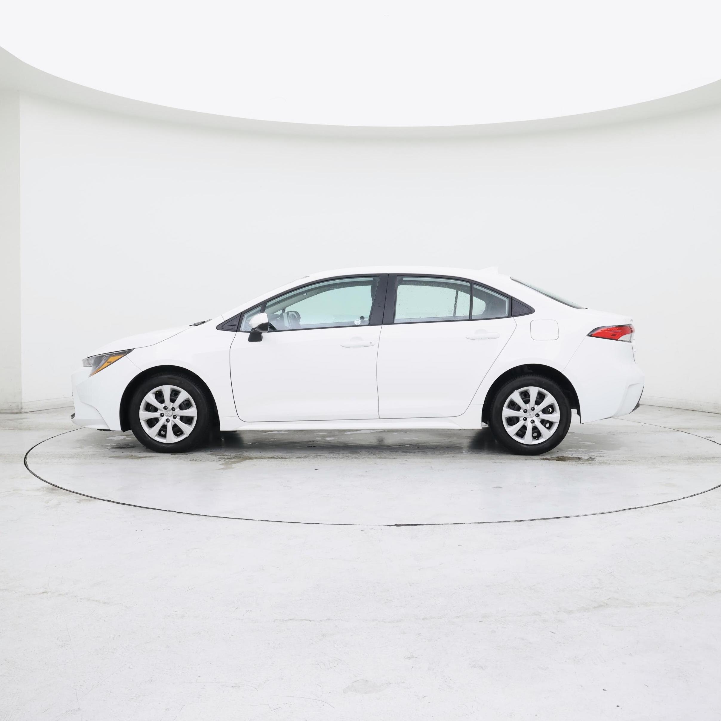 Thumbnail: 2024 Toyota Corolla - 3