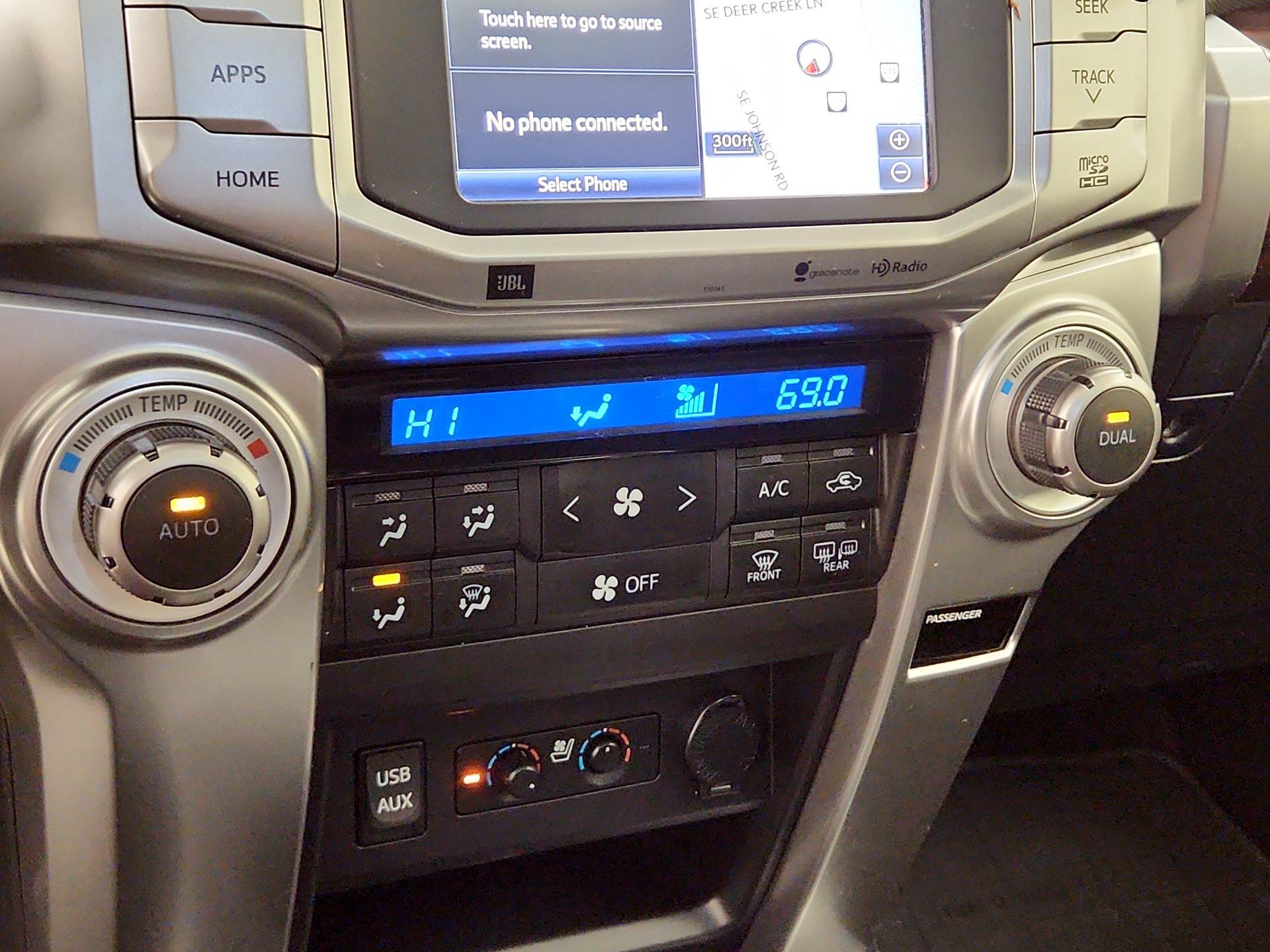 Thumbnail: 2016 Toyota 4Runner - 16