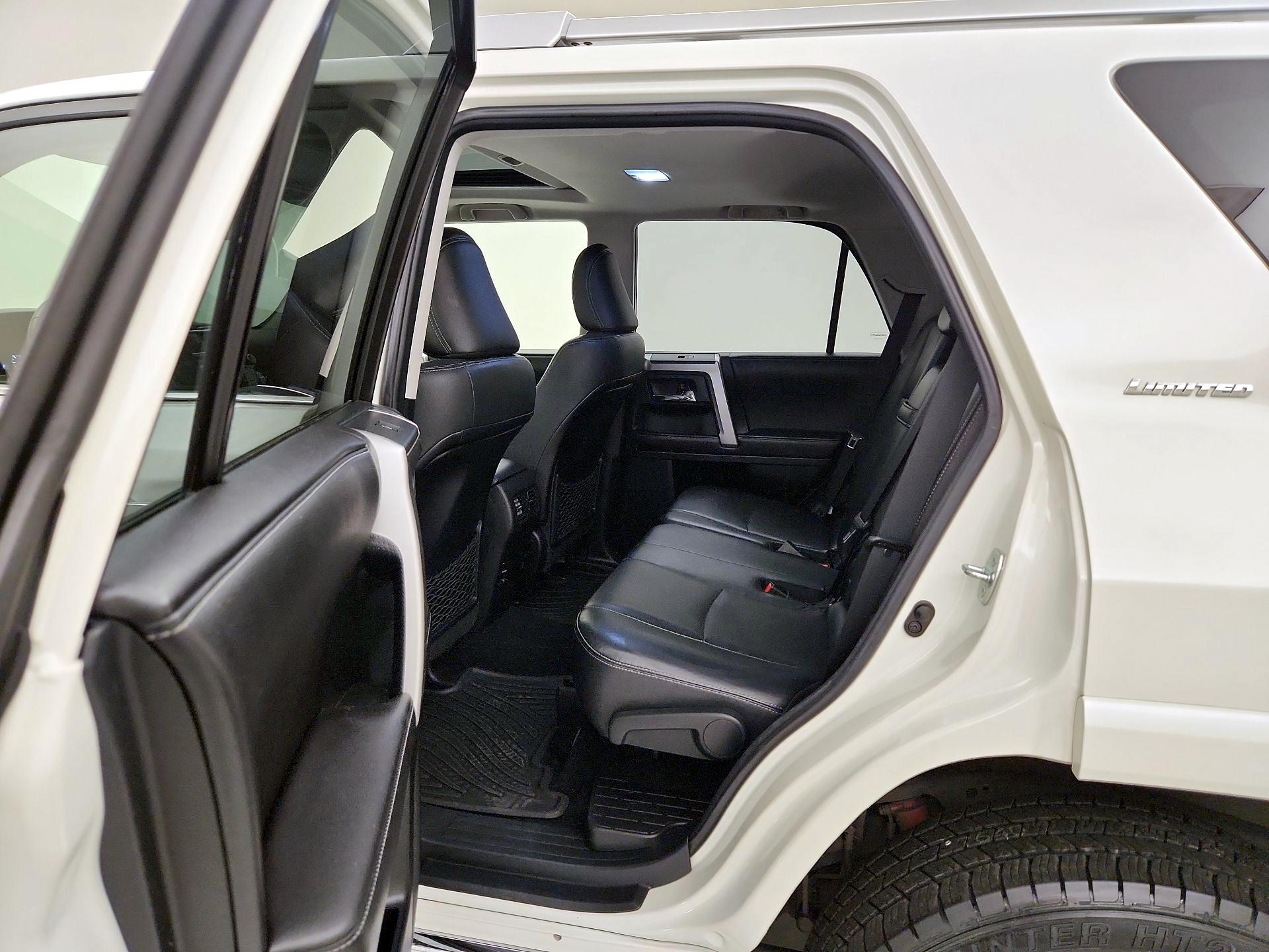 Thumbnail: 2016 Toyota 4Runner - 20