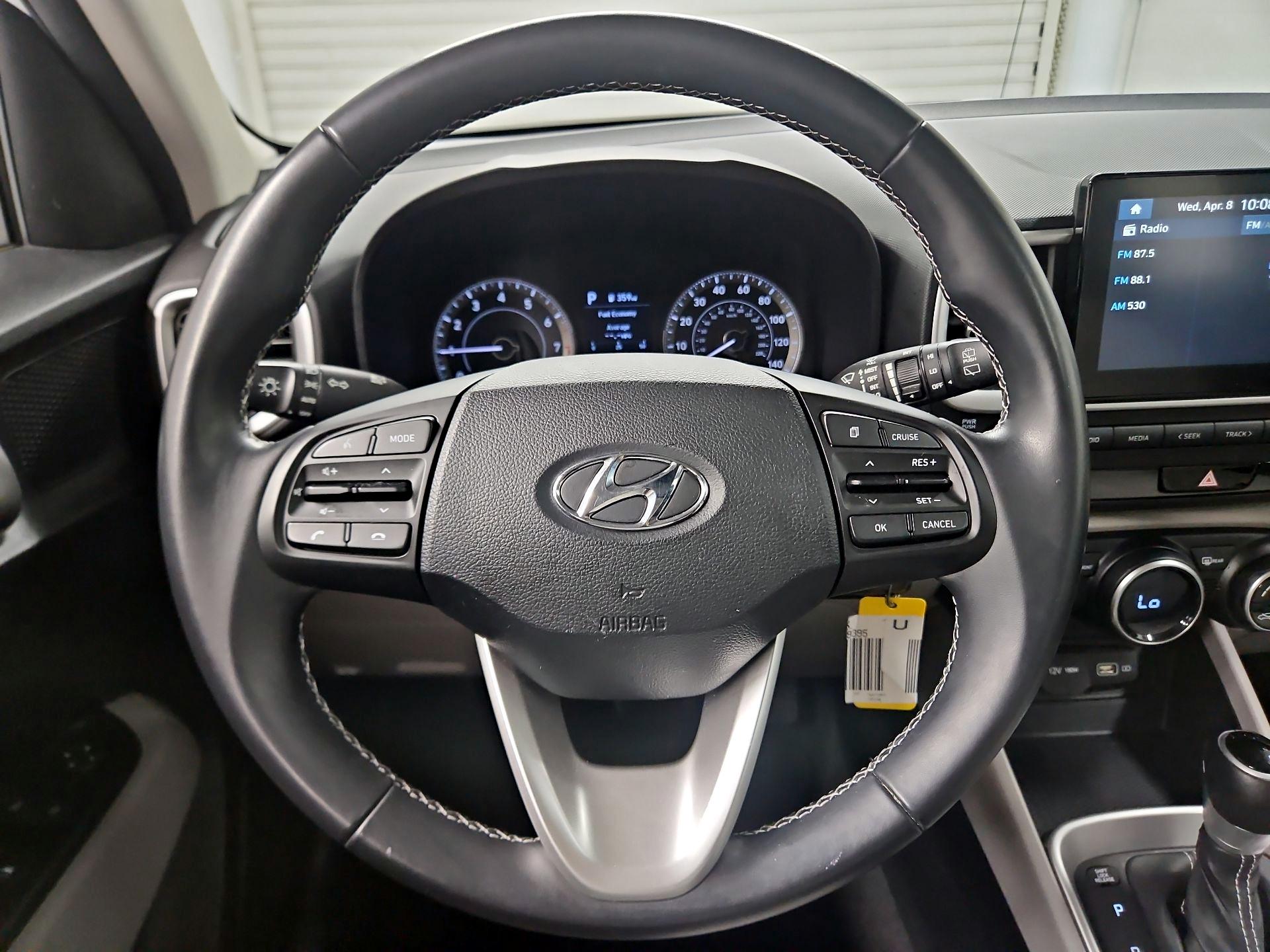 Thumbnail: 2022 Hyundai Venue - 10