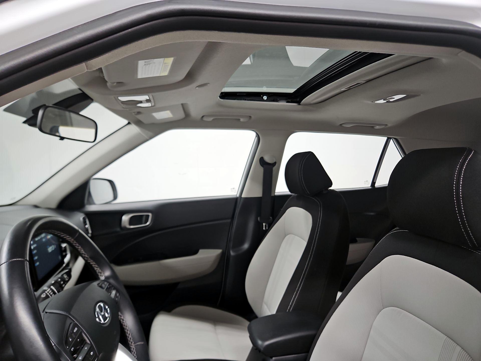 Thumbnail: 2022 Hyundai Venue - 19