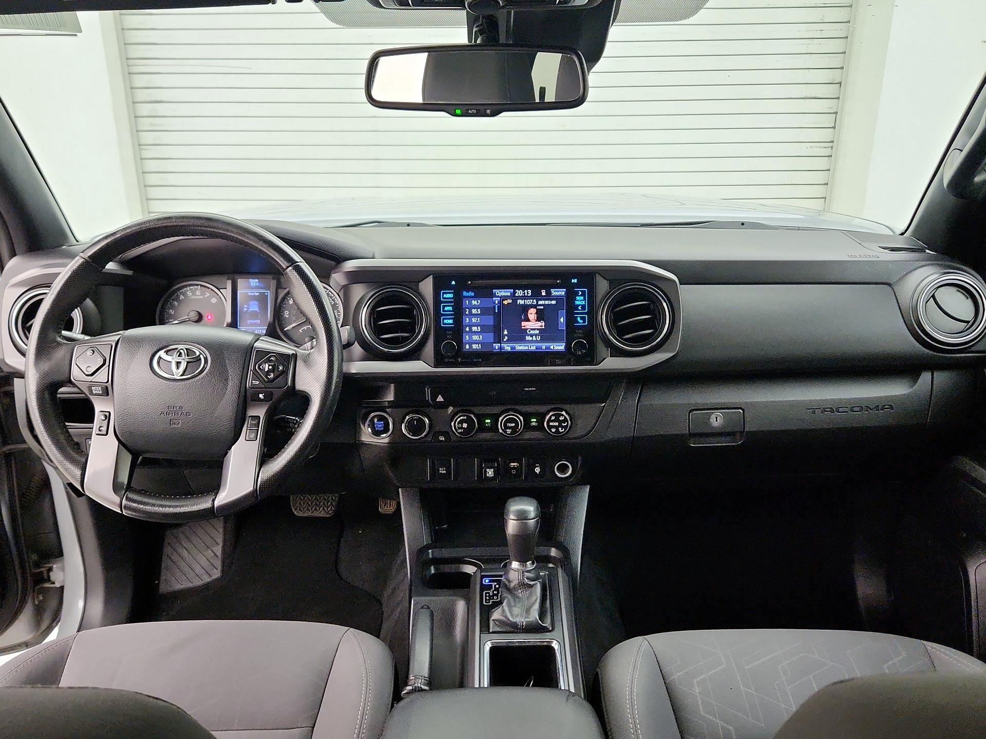 Thumbnail: 2019 Toyota Tacoma - 9