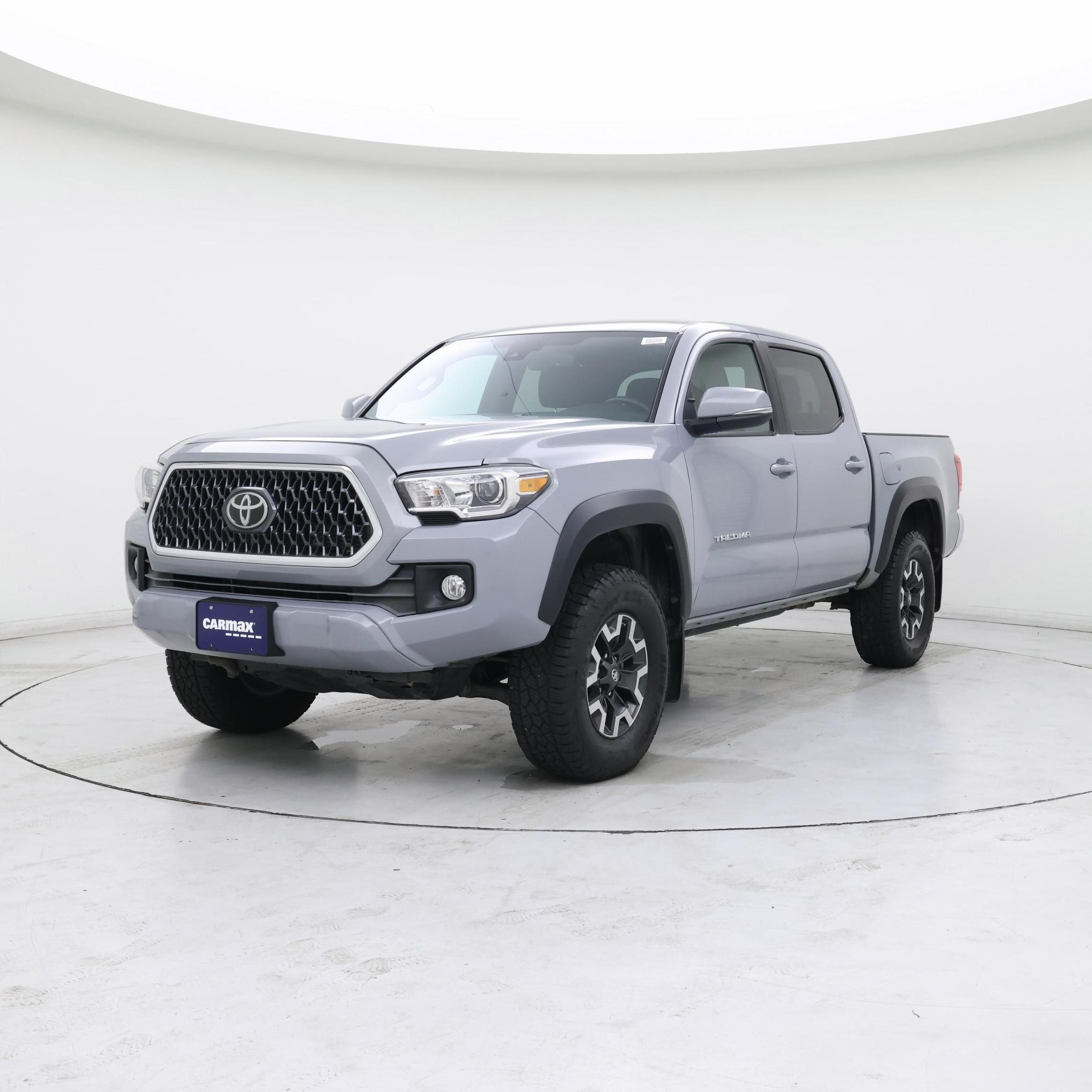 Thumbnail: 2019 Toyota Tacoma - 4