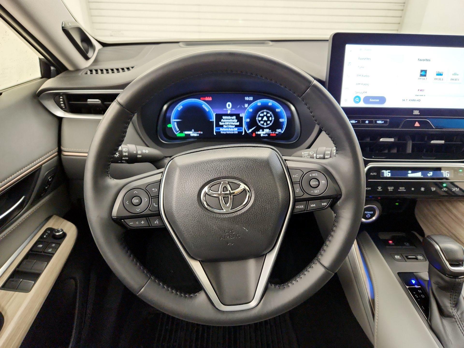 Thumbnail: 2023 Toyota Venza - 10