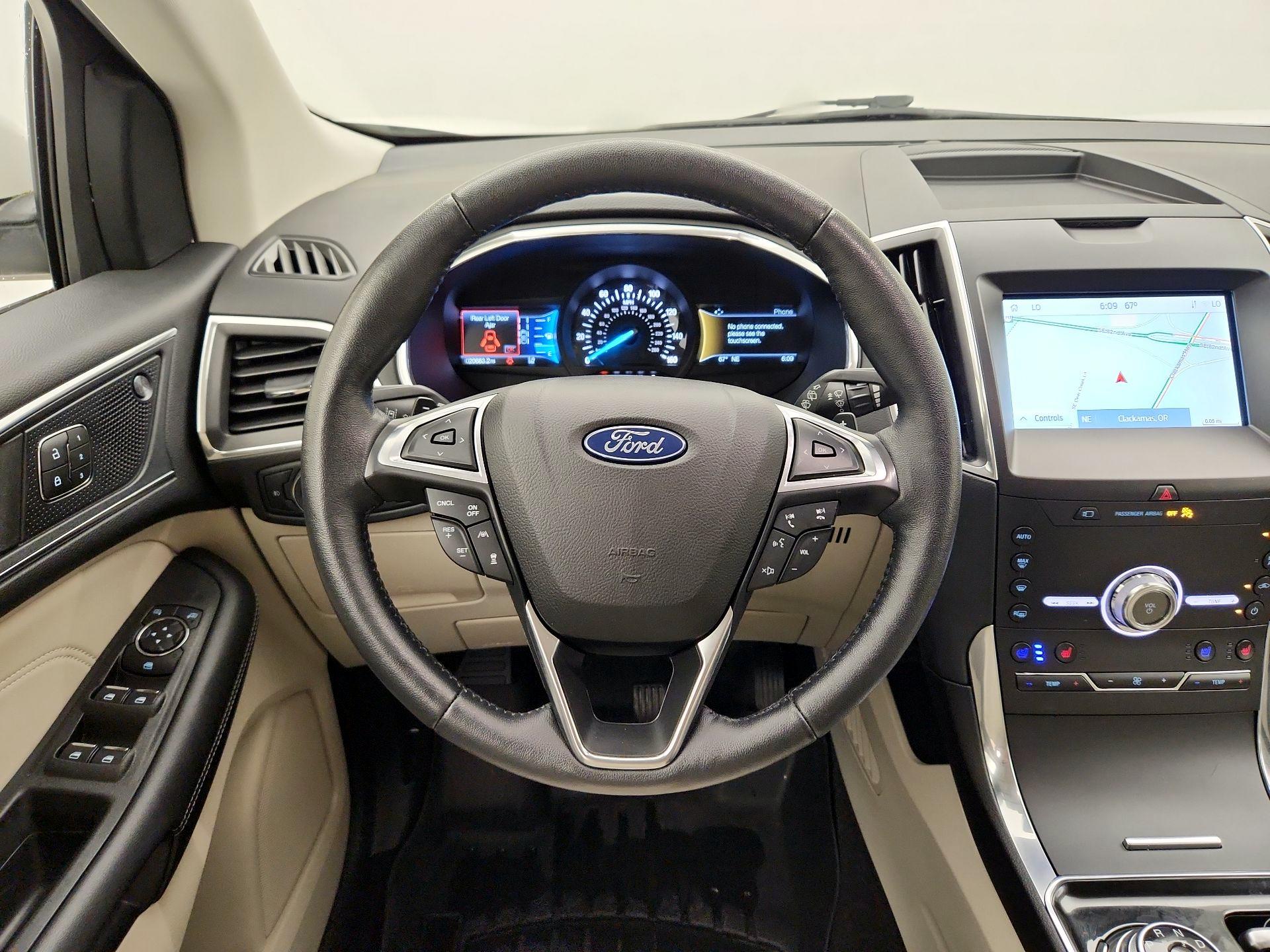 Thumbnail: 2020 Ford Edge - 10