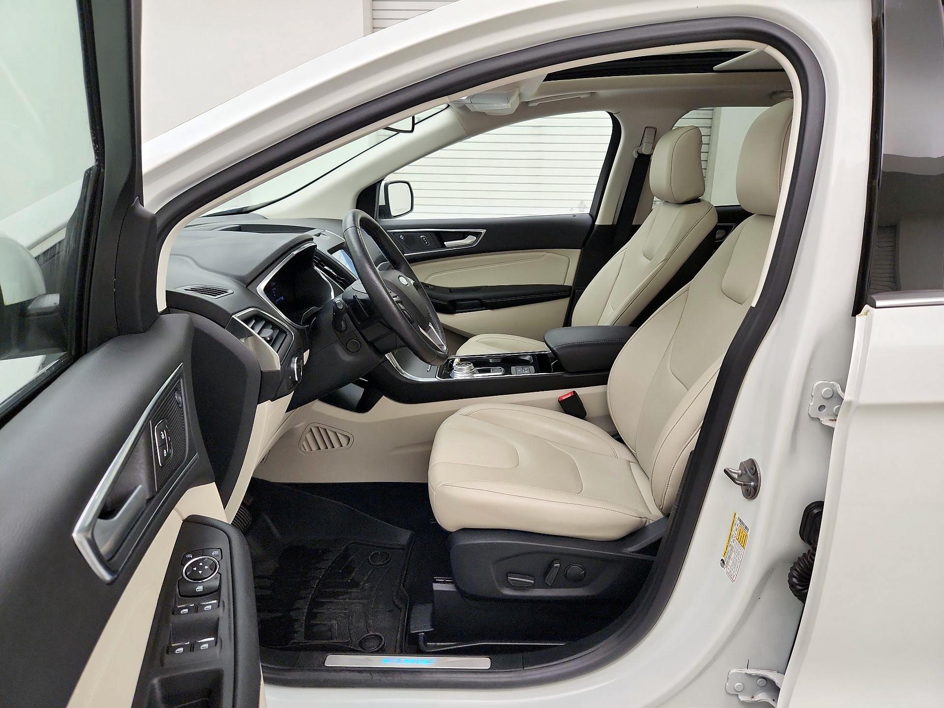 Thumbnail: 2020 Ford Edge - 11