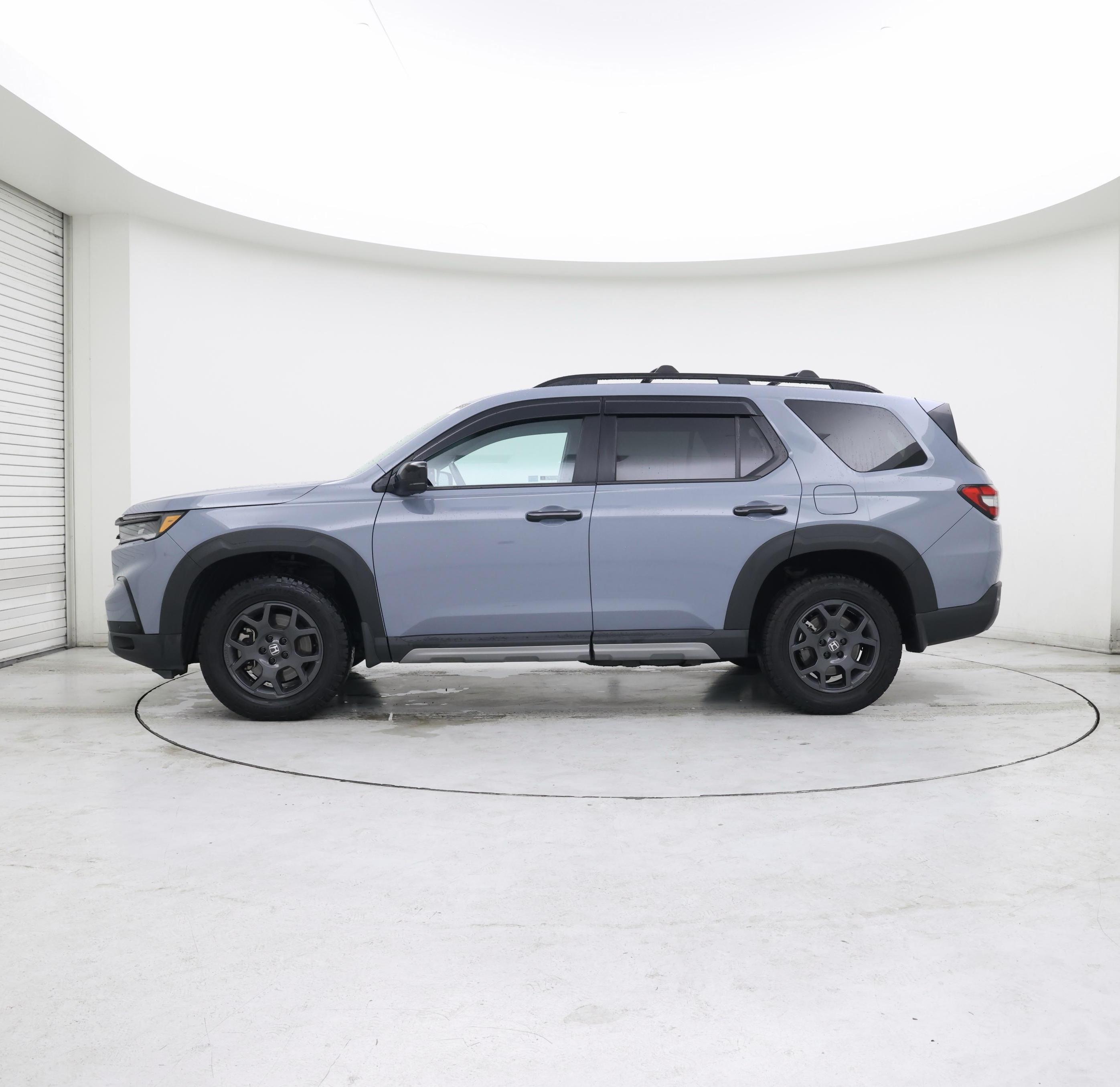 Thumbnail: 2023 Honda Pilot - 3