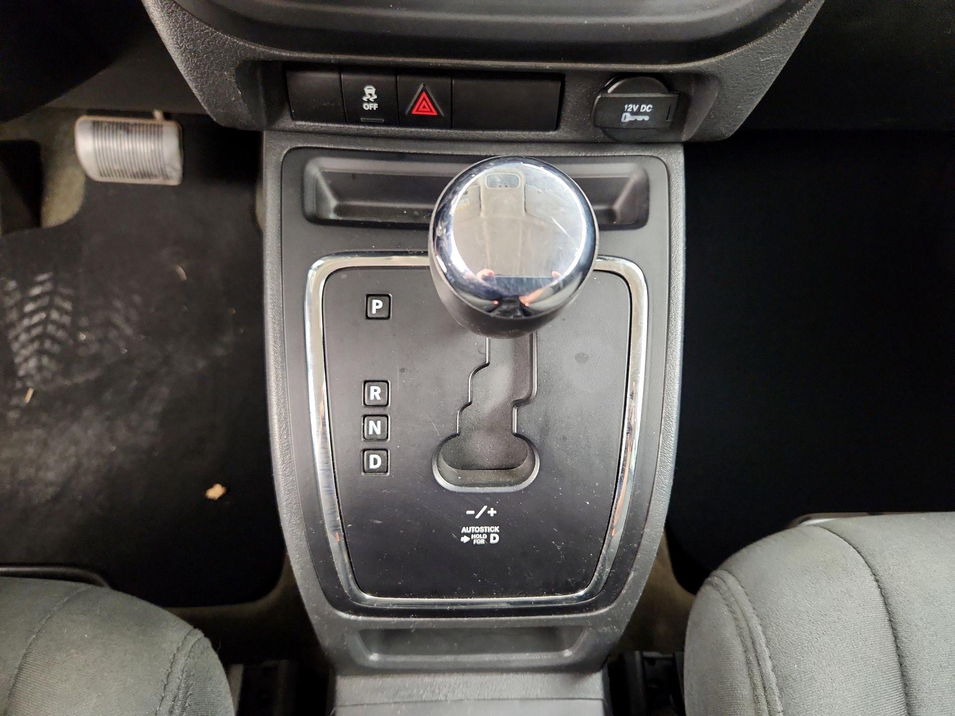 Thumbnail: 2016 Jeep Patriot - 15