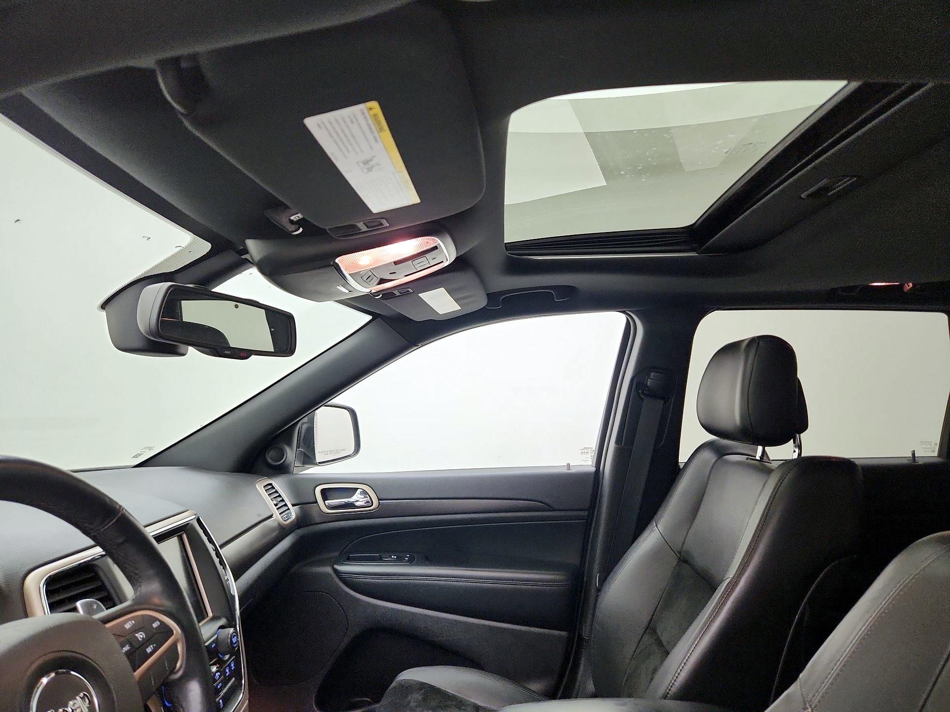 Thumbnail: 2014 Jeep Grand Cherokee - 19