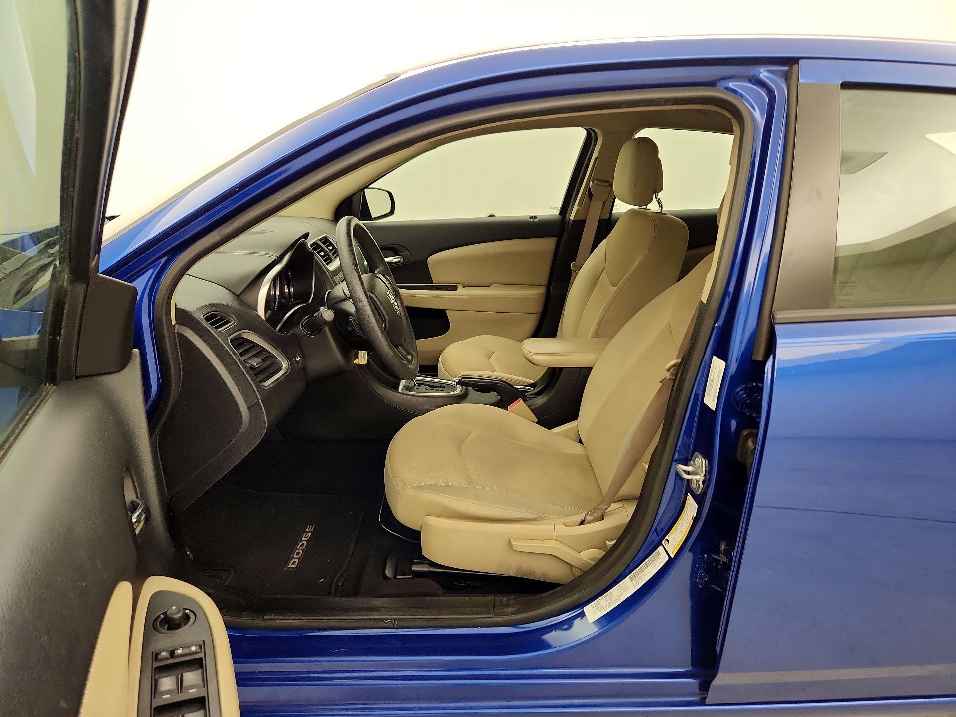 Thumbnail: 2014 Dodge Avenger - 11