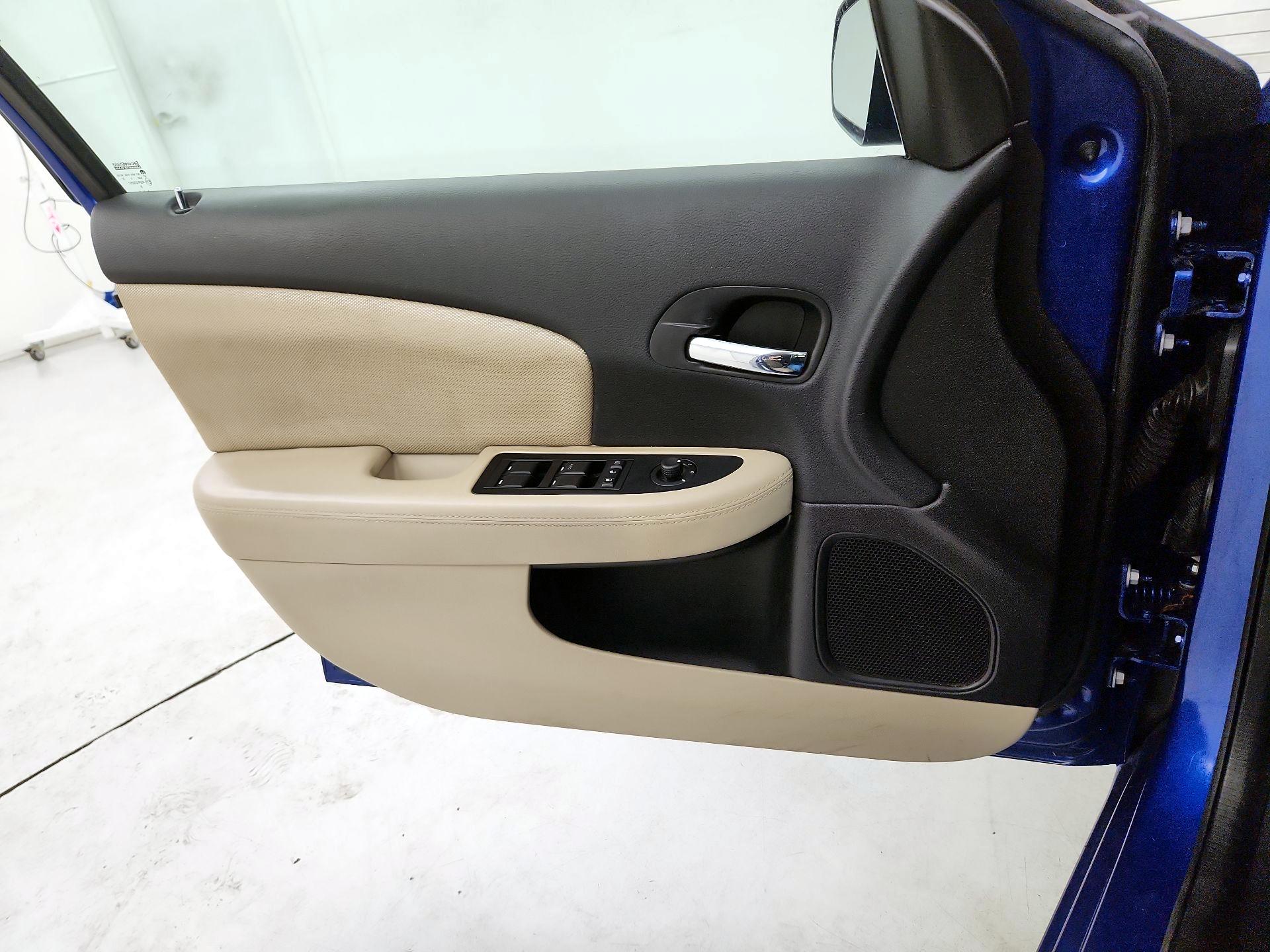 Thumbnail: 2014 Dodge Avenger - 12