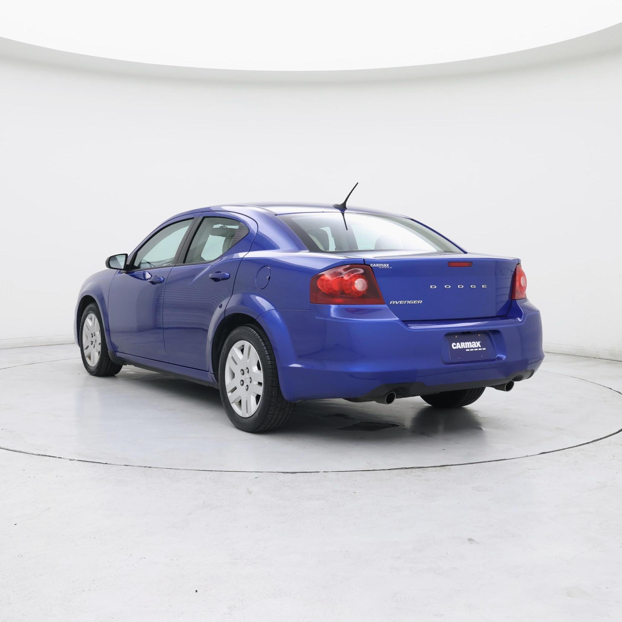 Thumbnail: 2014 Dodge Avenger - 2