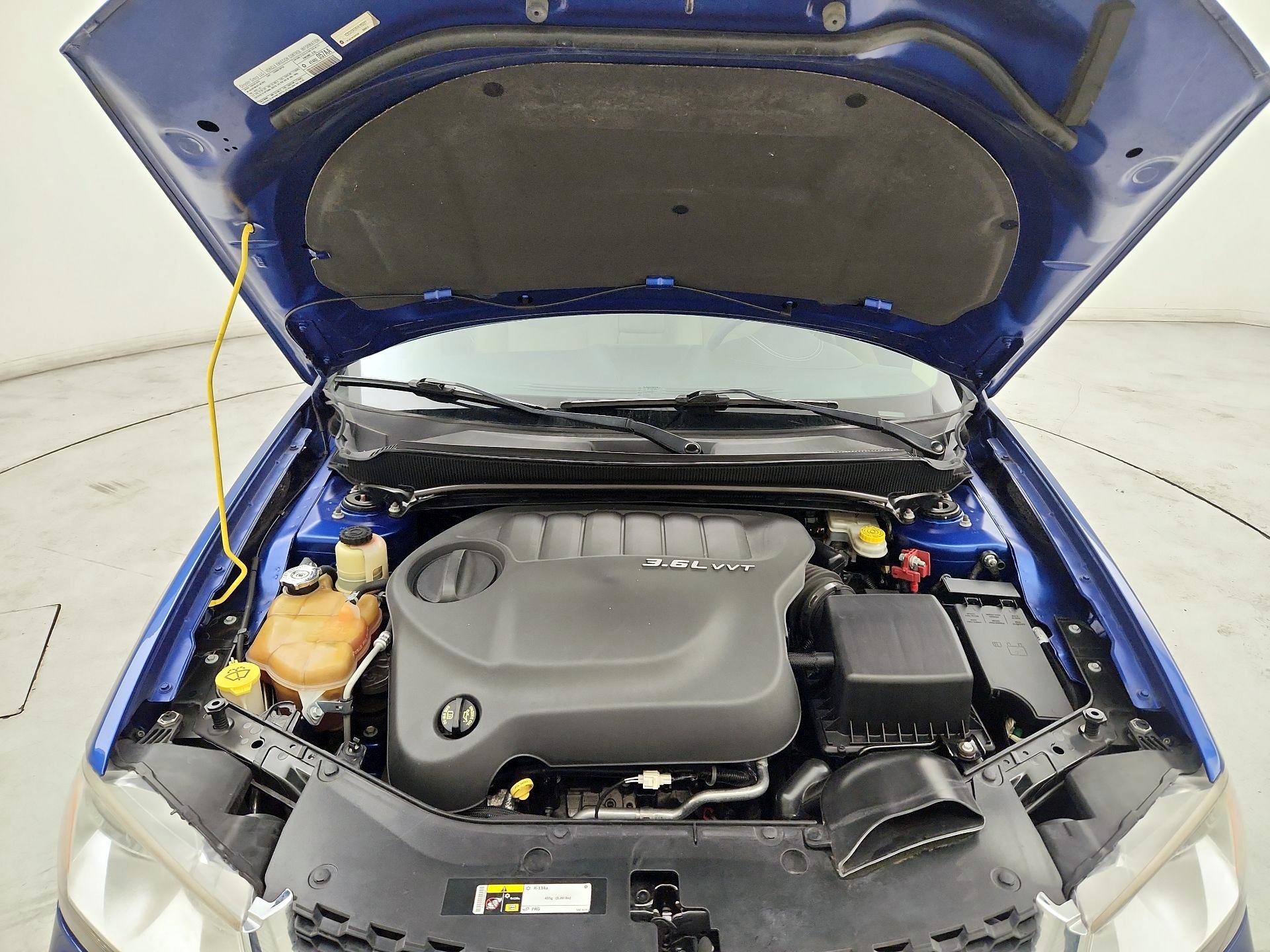 Thumbnail: 2014 Dodge Avenger - 19