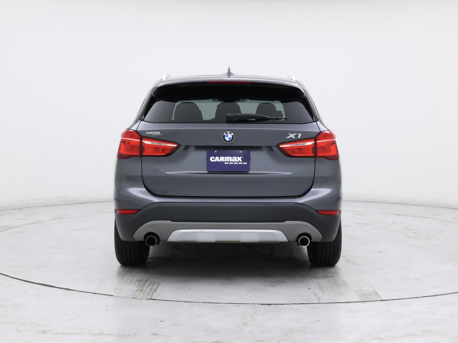 2017 BMW X1 28i - Photo 7