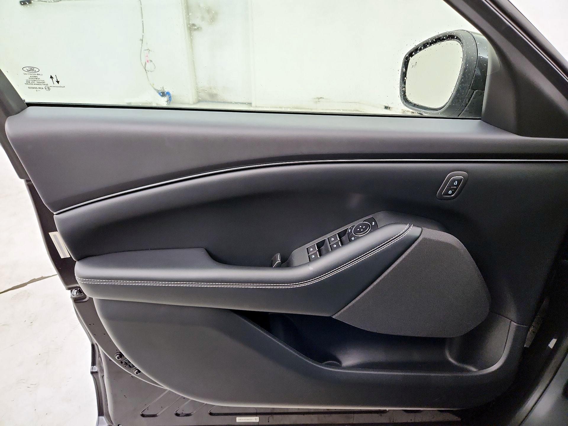 Thumbnail: 2022 Ford Mustang Mach-E - 12