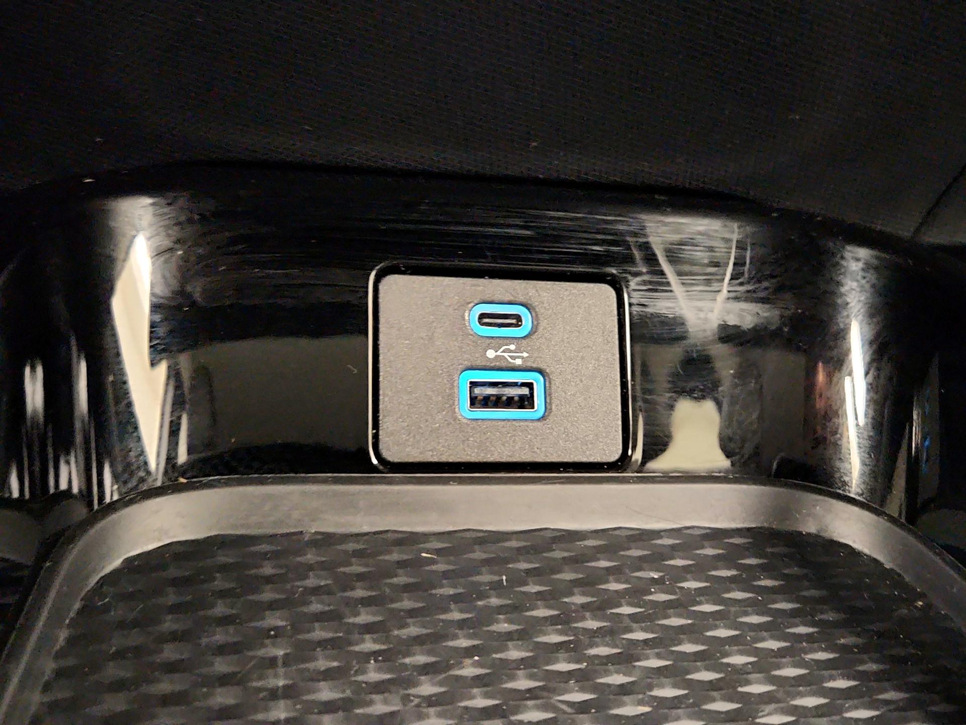 Thumbnail: 2022 Ford Mustang Mach-E - 19