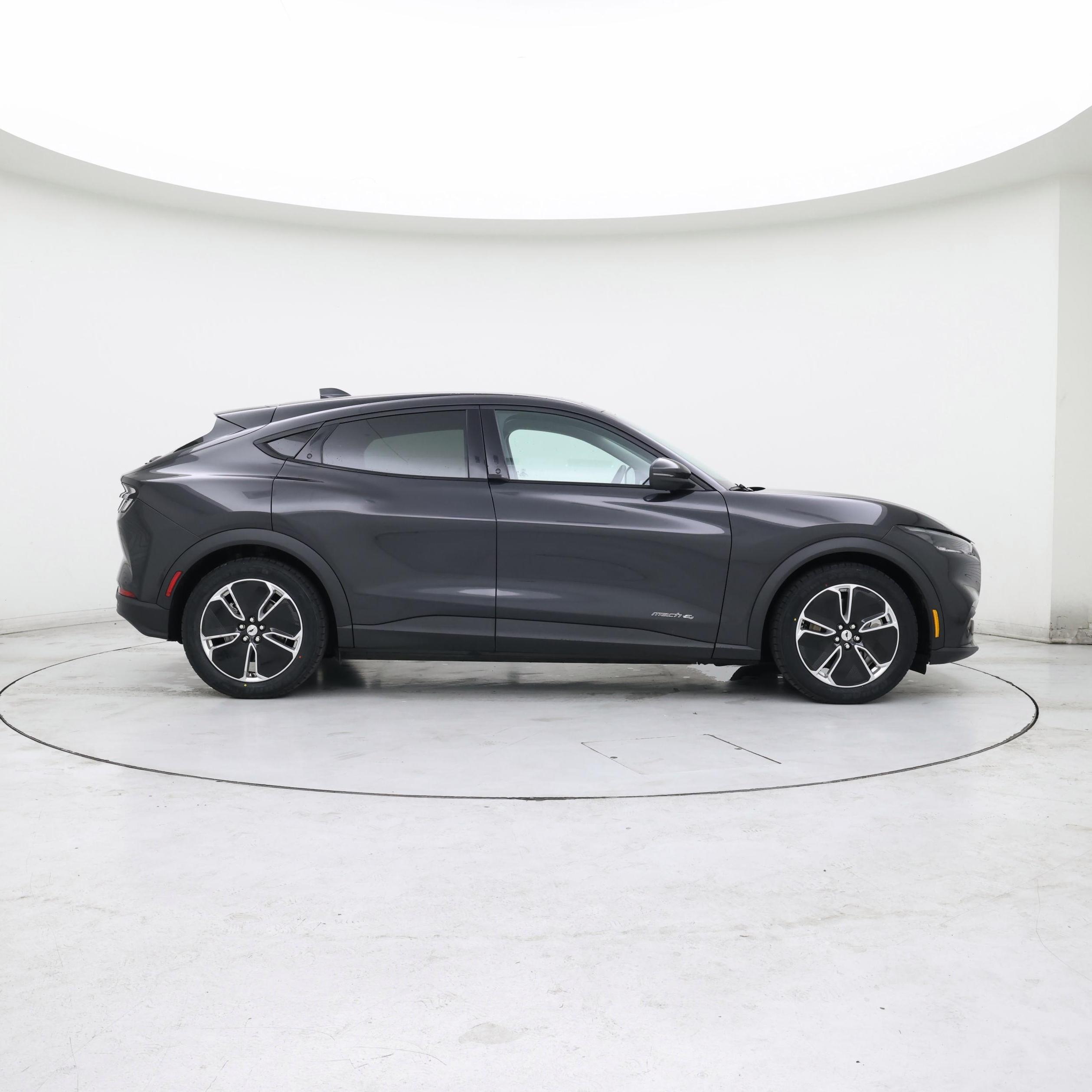 Thumbnail: 2022 Ford Mustang Mach-E - 7