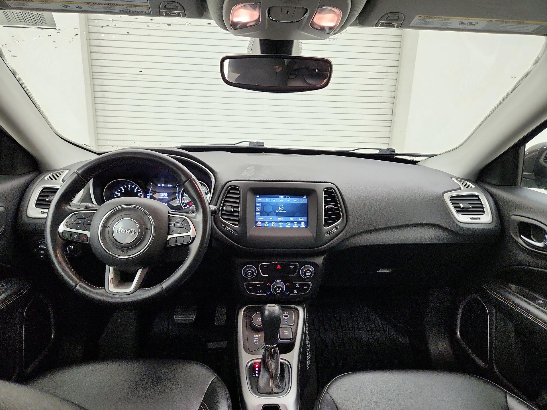 Thumbnail: 2020 Jeep Compass - 9