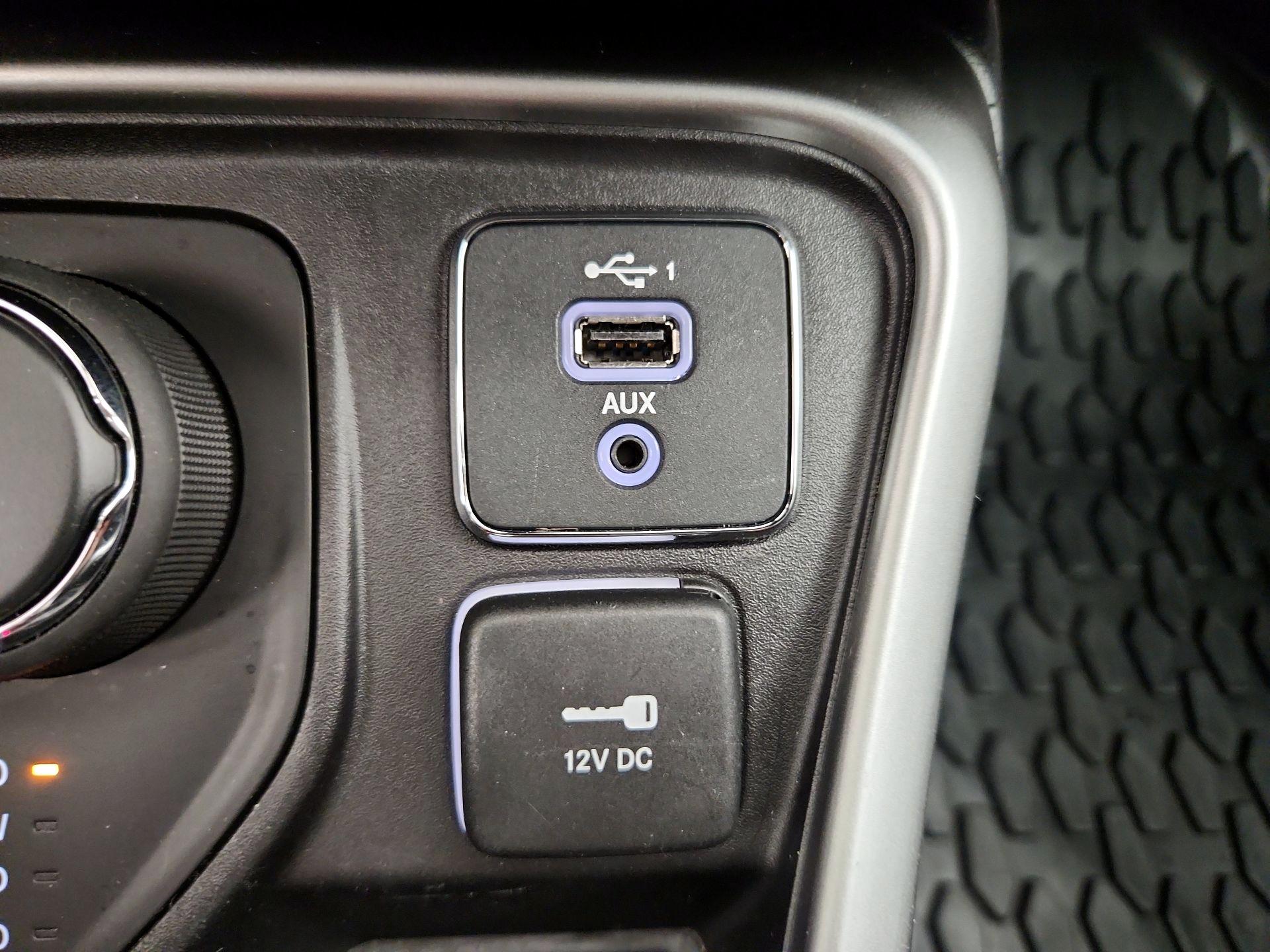 Thumbnail: 2020 Jeep Compass - 18