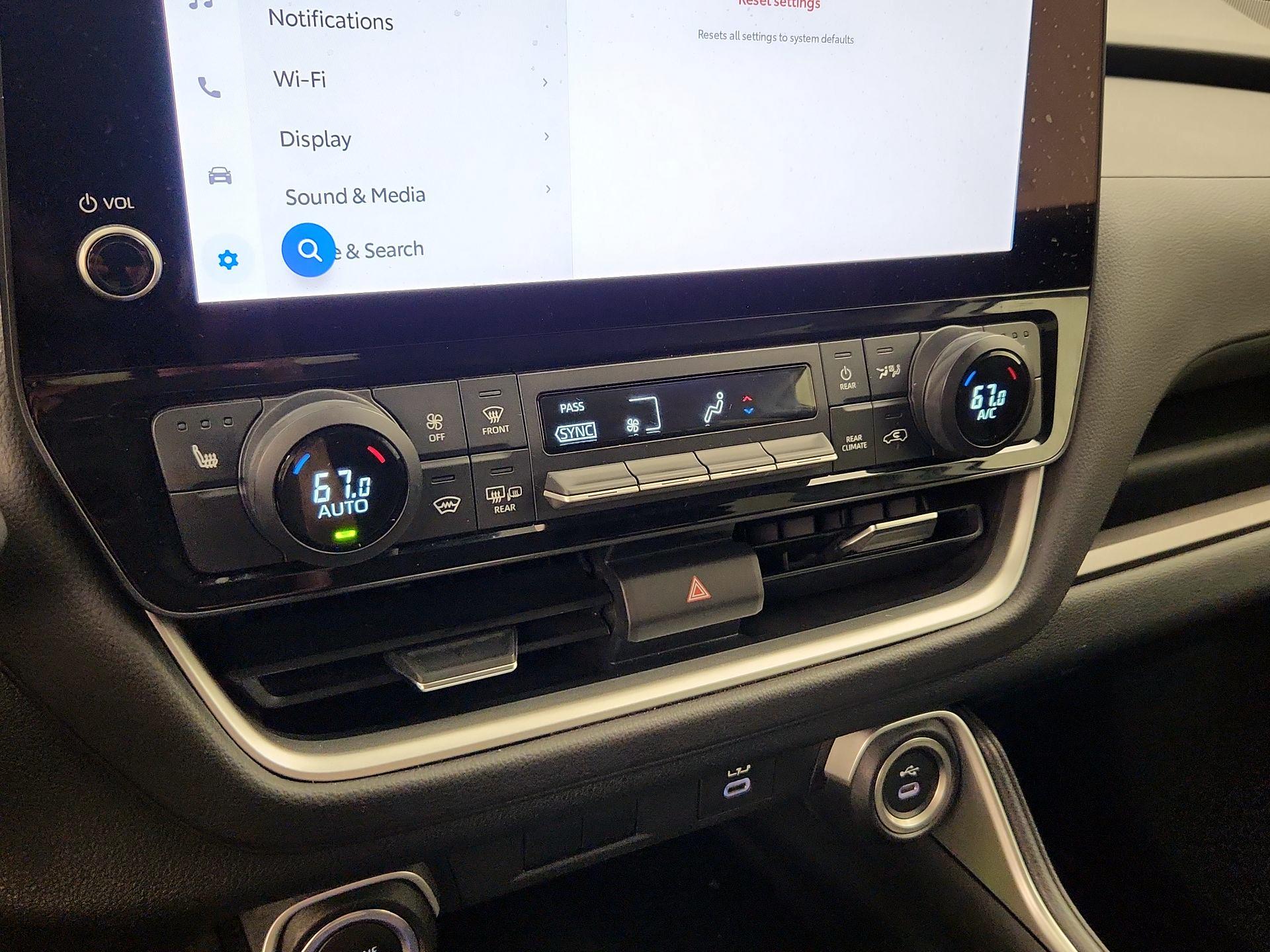 Thumbnail: 2024 Toyota Grand Highlander - 16