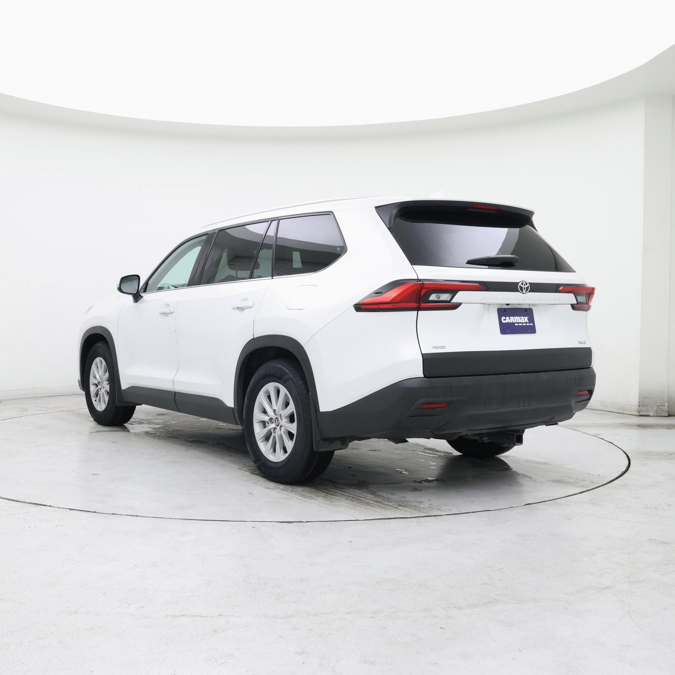 Thumbnail: 2024 Toyota Grand Highlander - 2