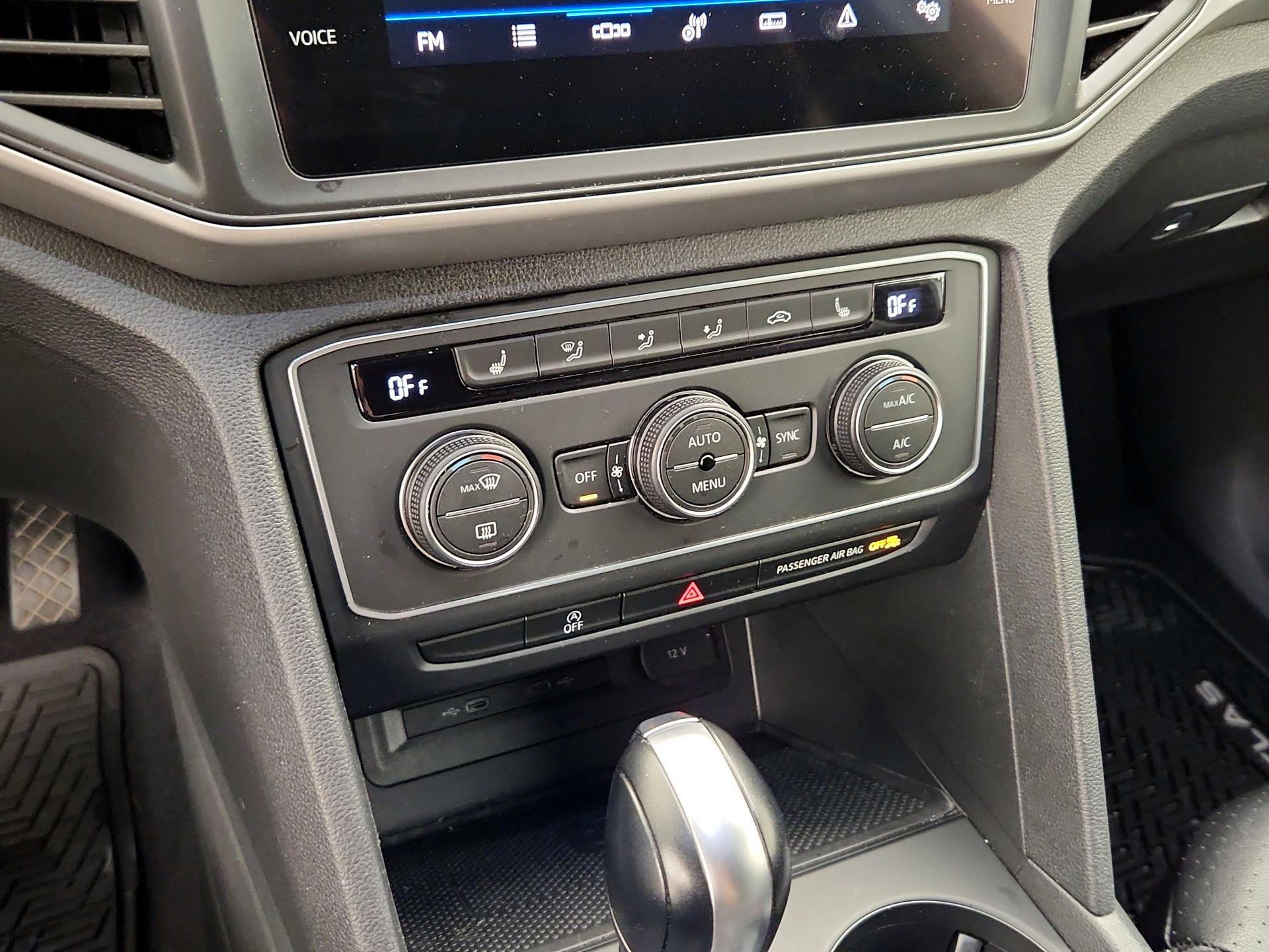 Thumbnail: 2021 Volkswagen Atlas - 16