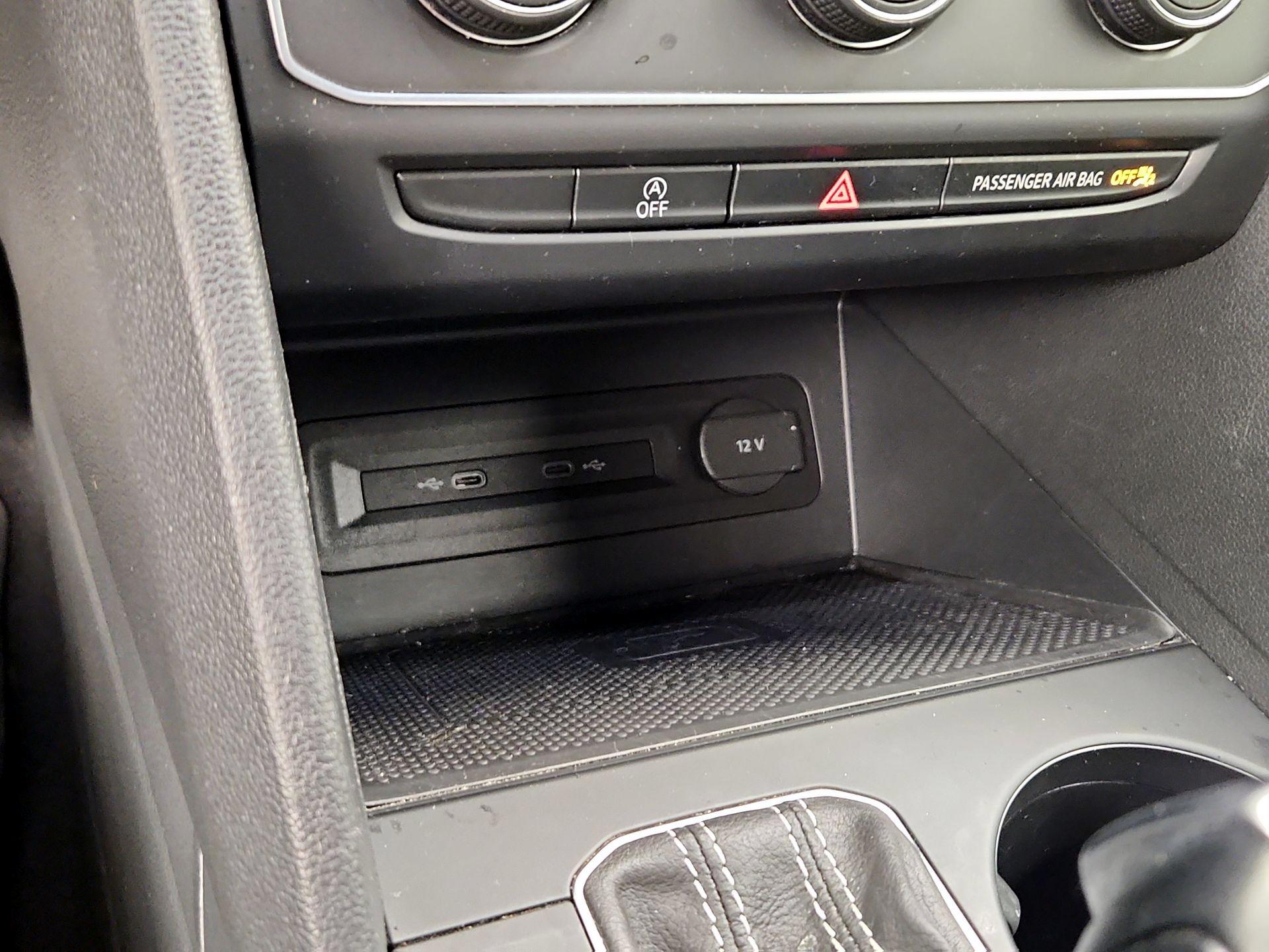 Thumbnail: 2021 Volkswagen Atlas - 18