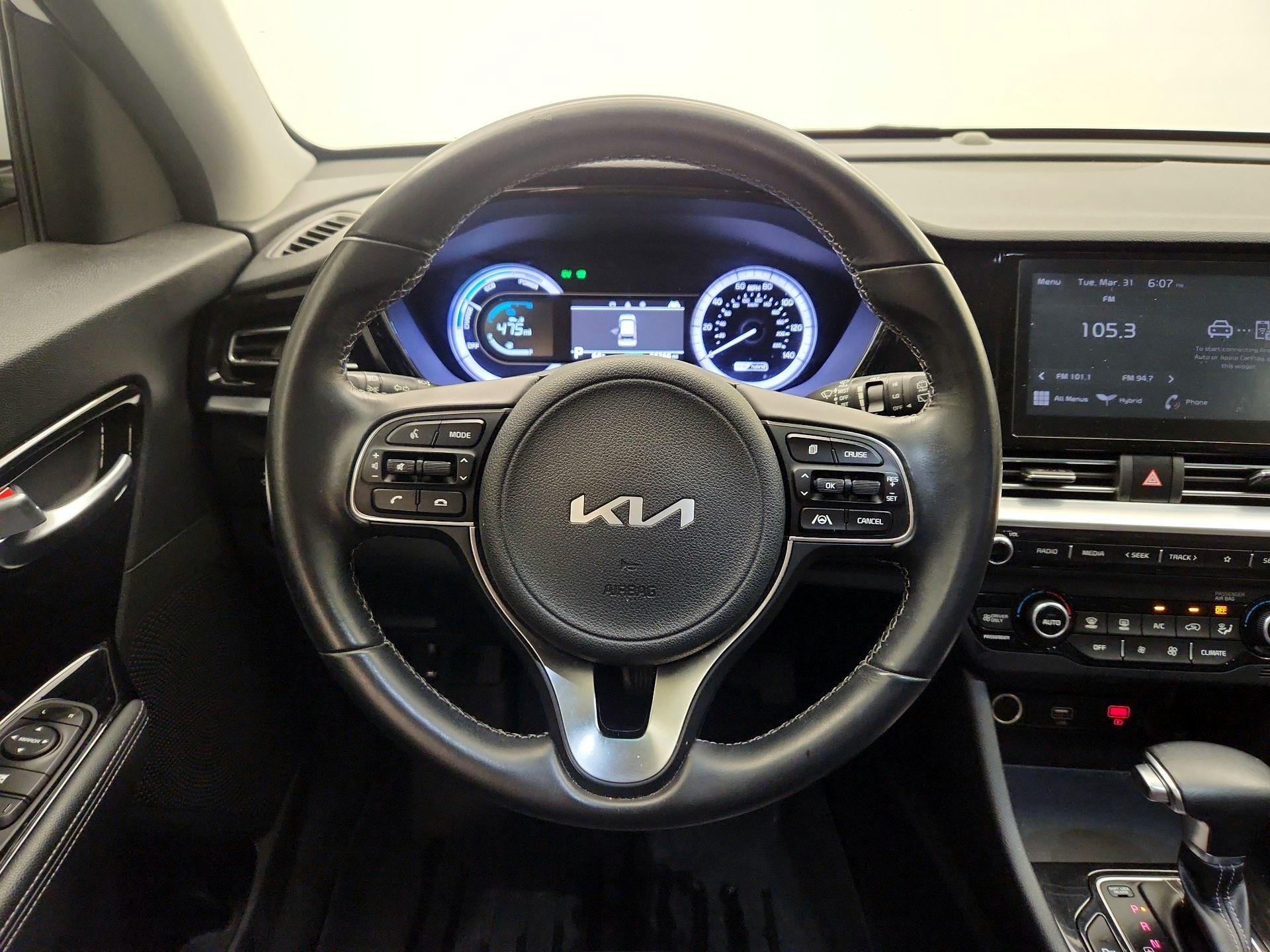 Thumbnail: 2022 Kia Niro - 10