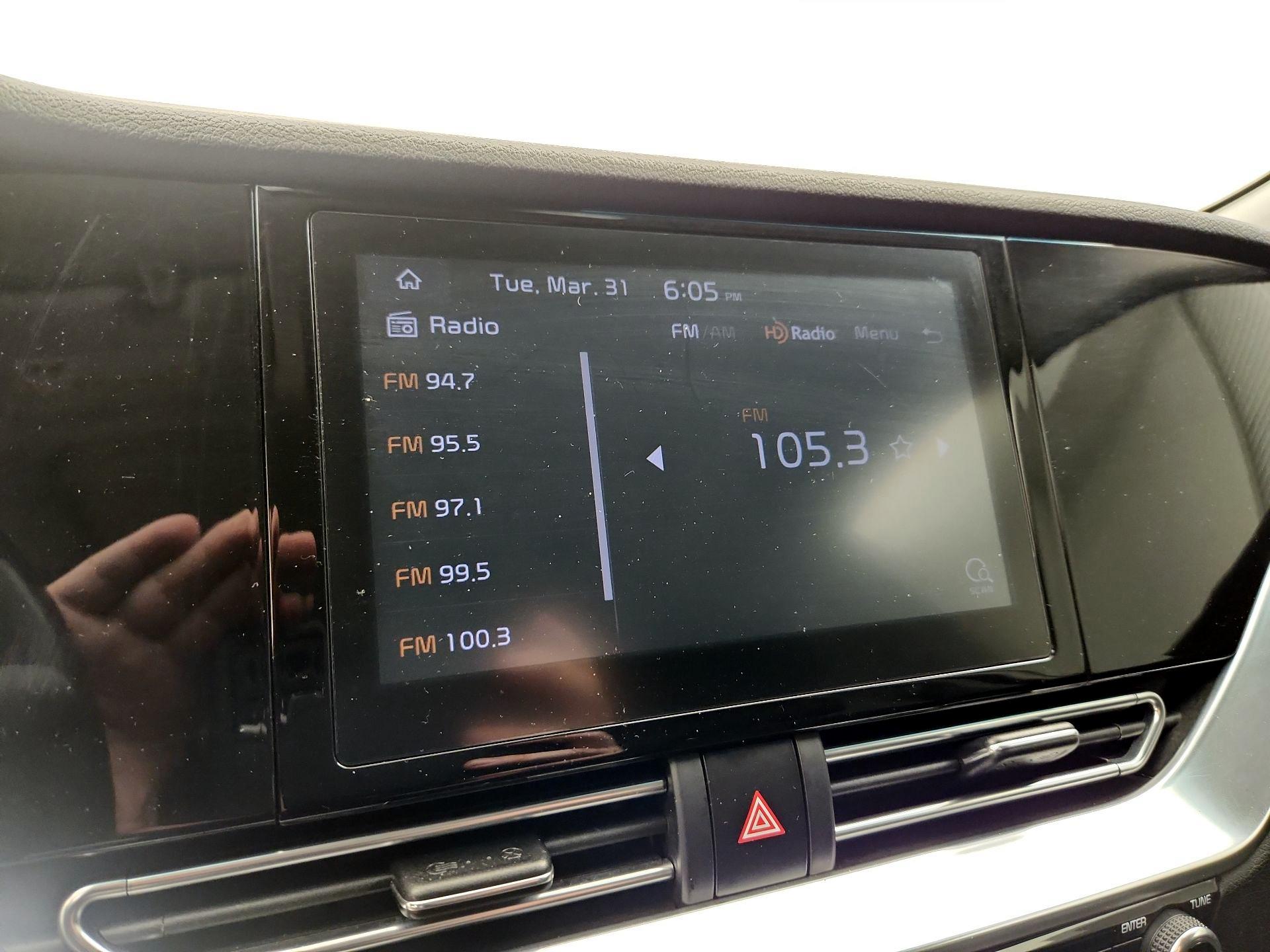 Thumbnail: 2022 Kia Niro - 15