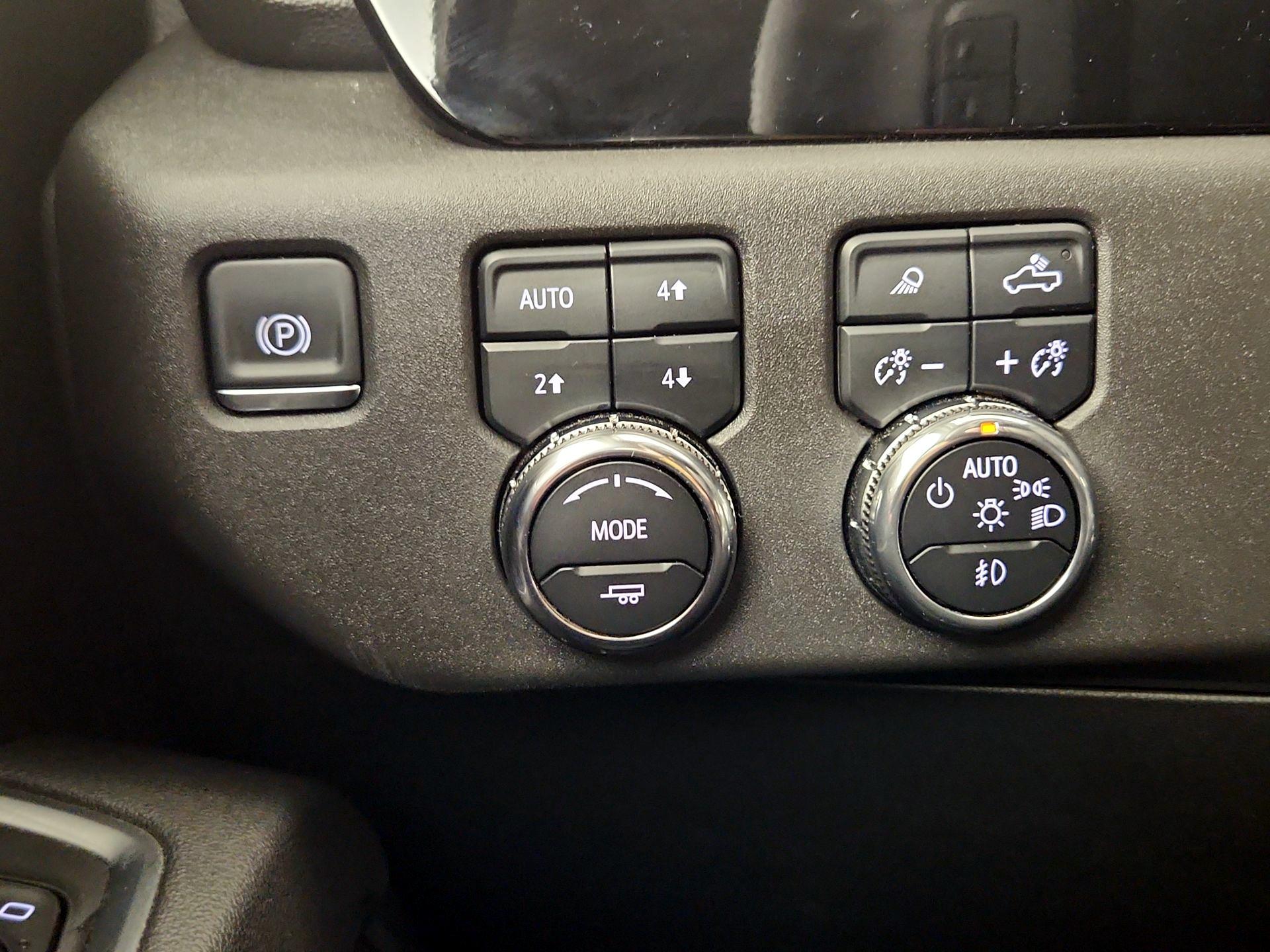 Thumbnail: 2025 GMC Sierra 1500 - 13