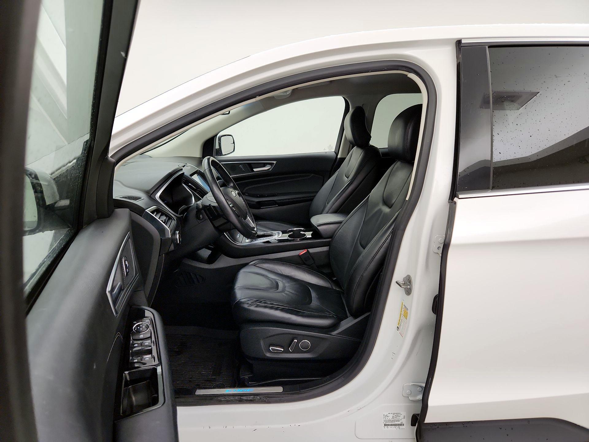 Thumbnail: 2018 Ford Edge - 11