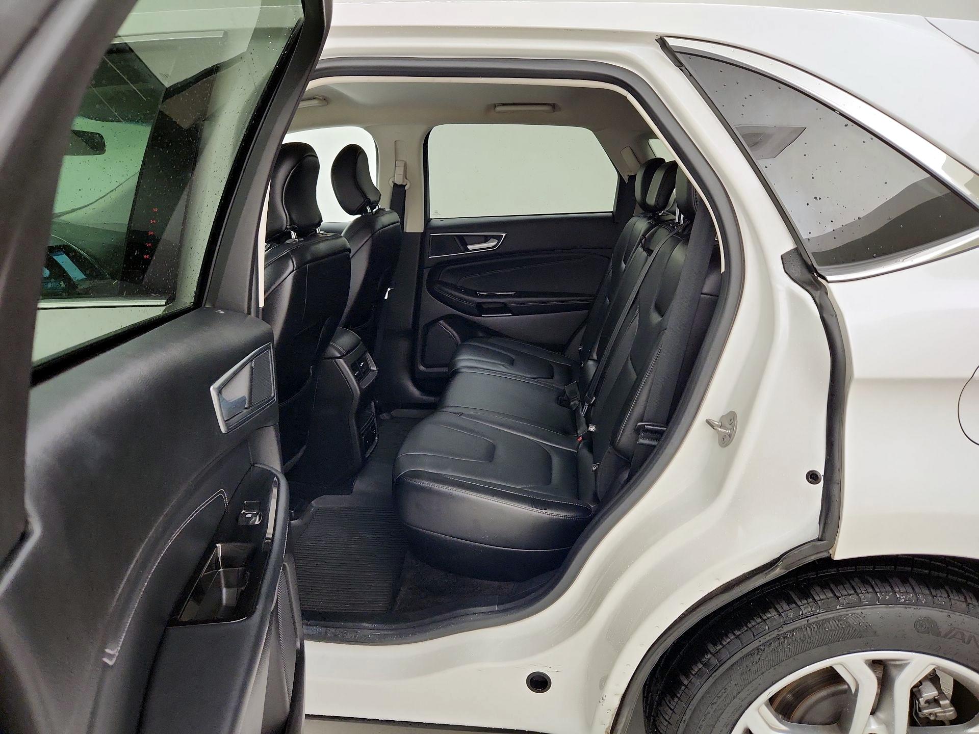 Thumbnail: 2018 Ford Edge - 20