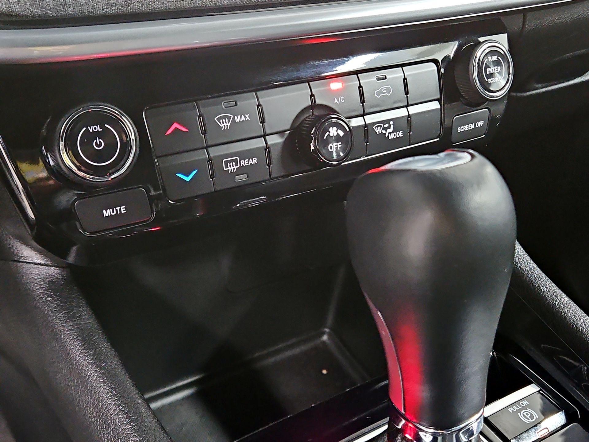 Thumbnail: 2023 Jeep Compass - 16