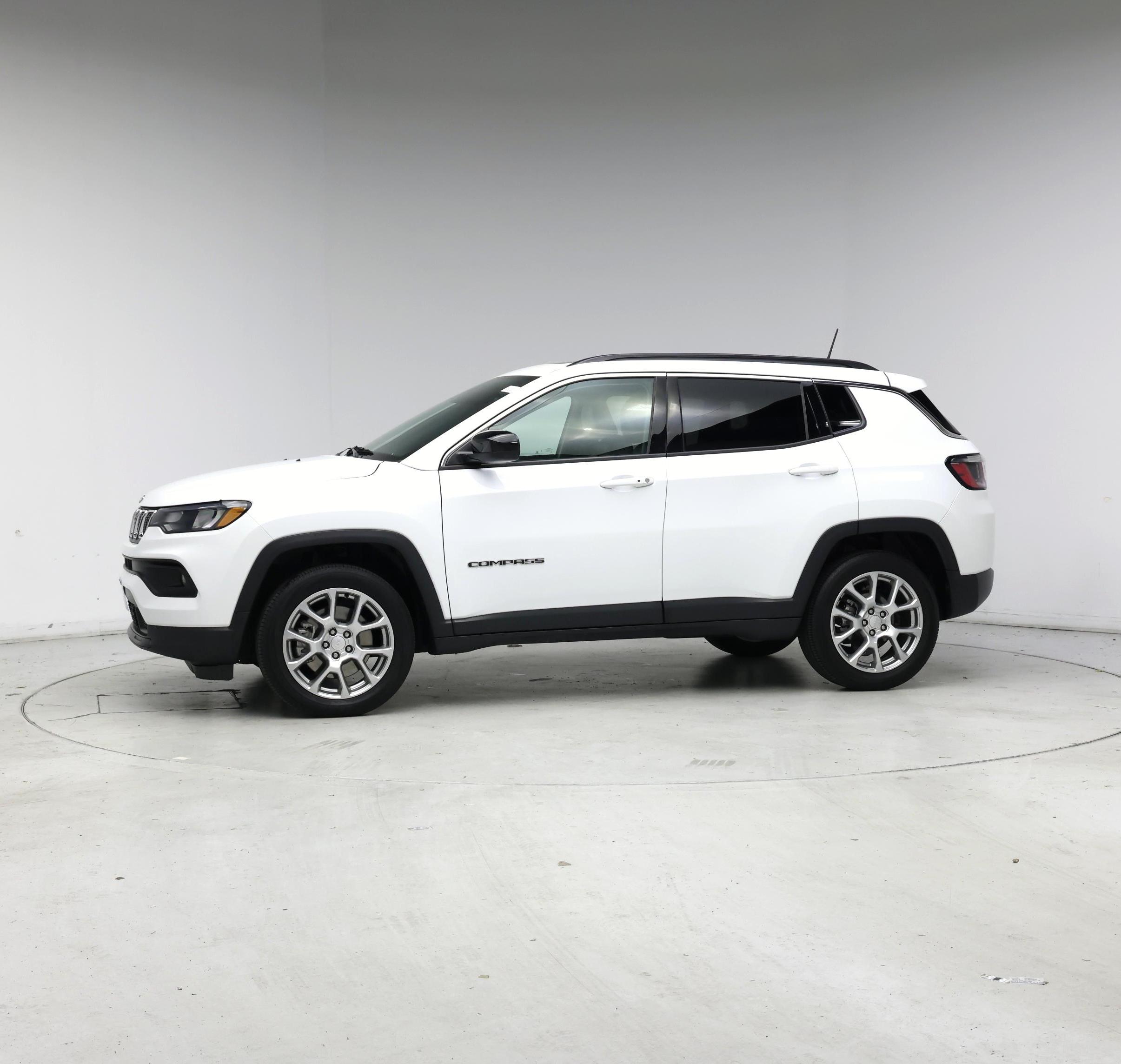 Thumbnail: 2023 Jeep Compass - 3